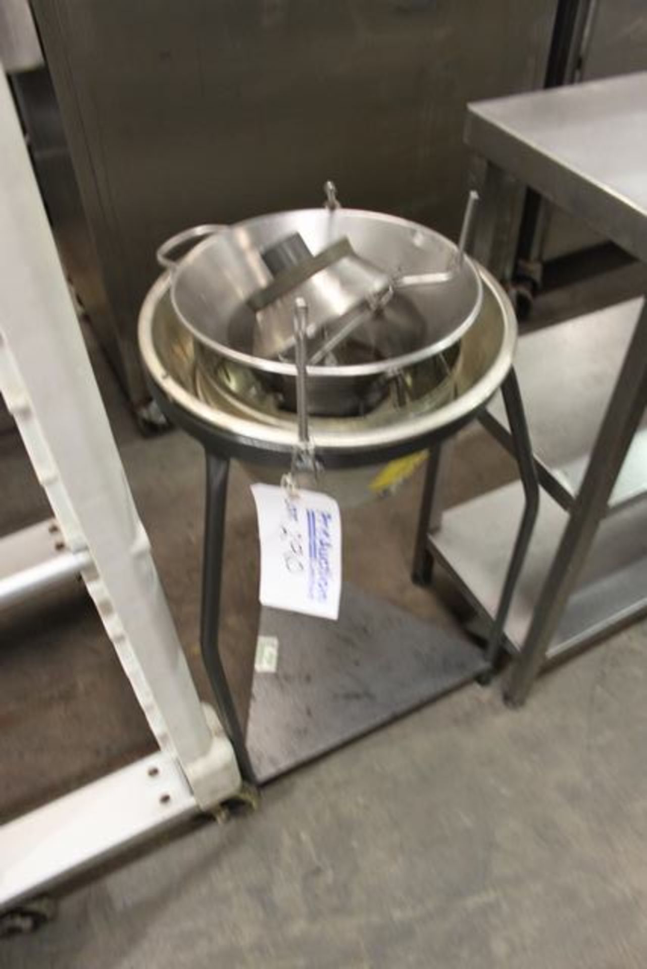 Mouli P10 on stand 2mm sieve tinned 10 Kg 390mm diameter