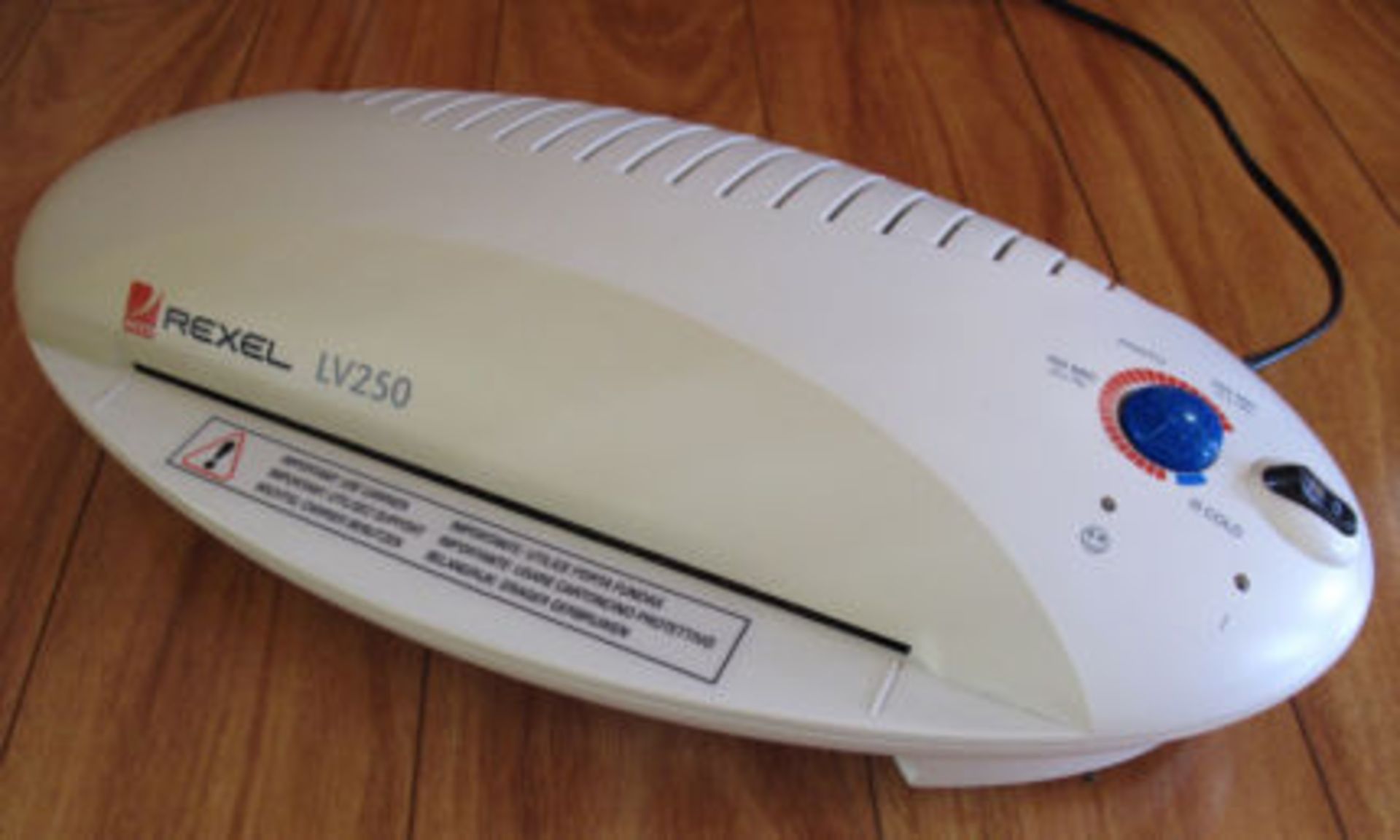 A4 Rexel LV250 HScold A4 paper laminator,36cm/min