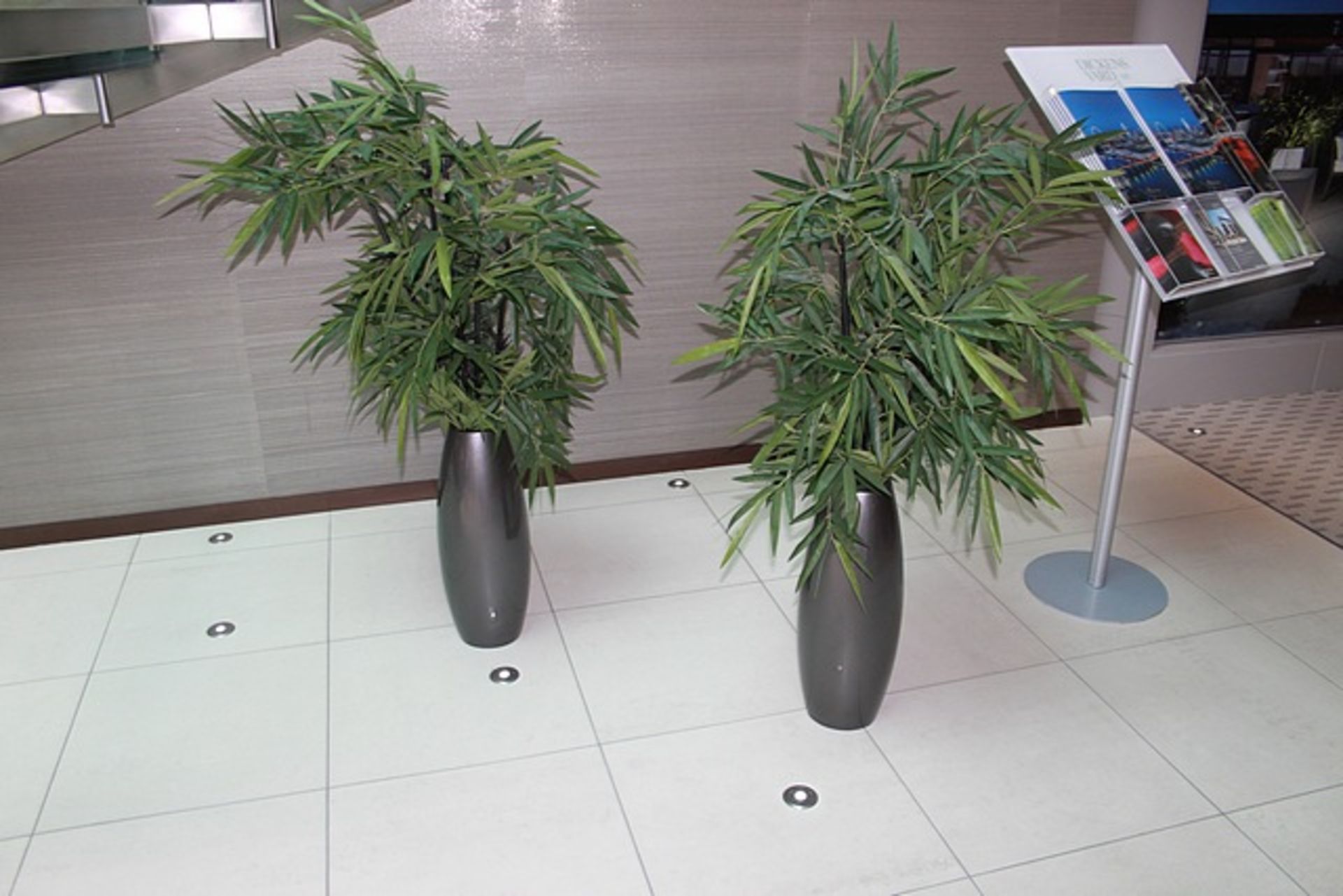 A pair of composite planters 600mm - Image 2 of 2