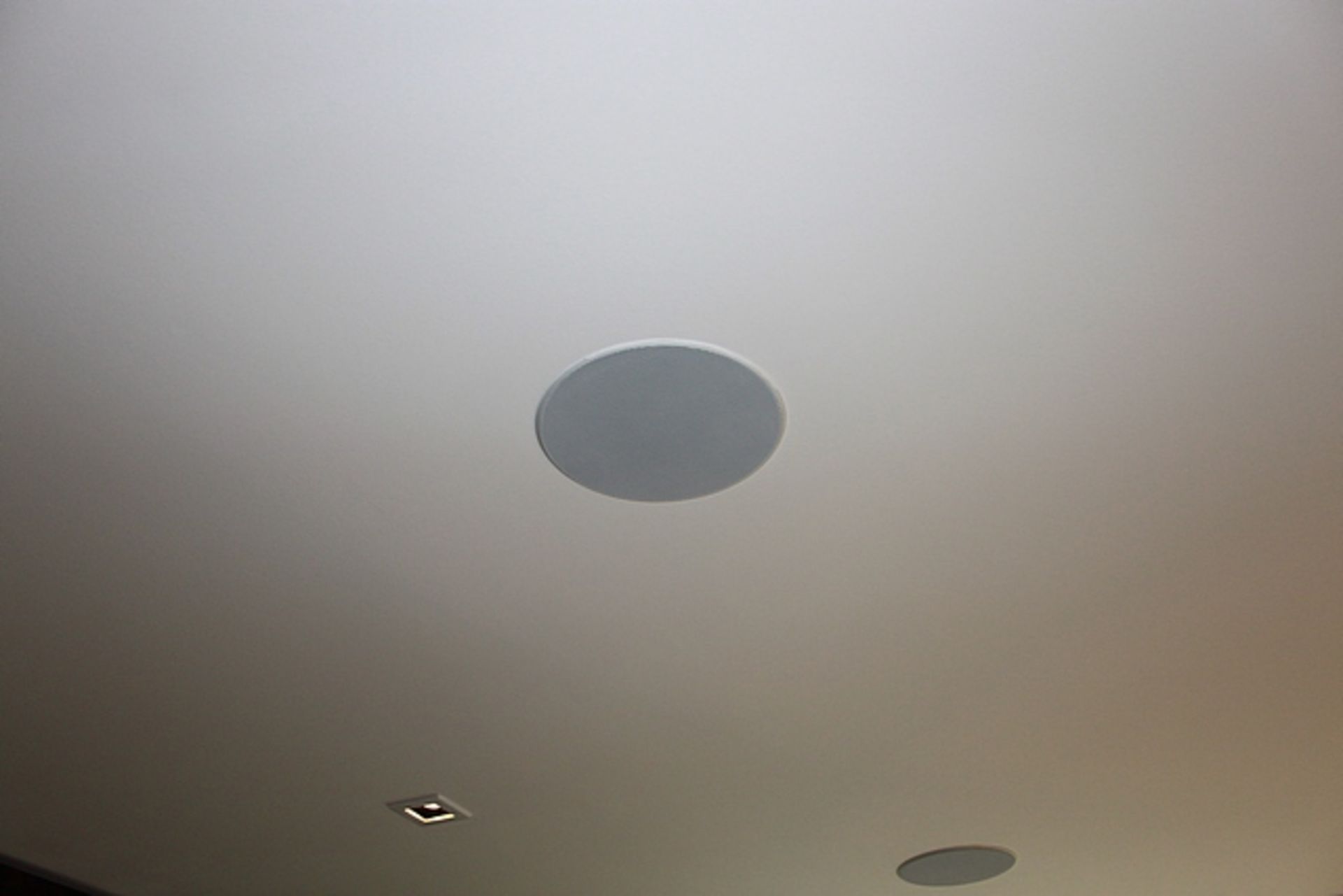 2 x ceiling recessed speakers