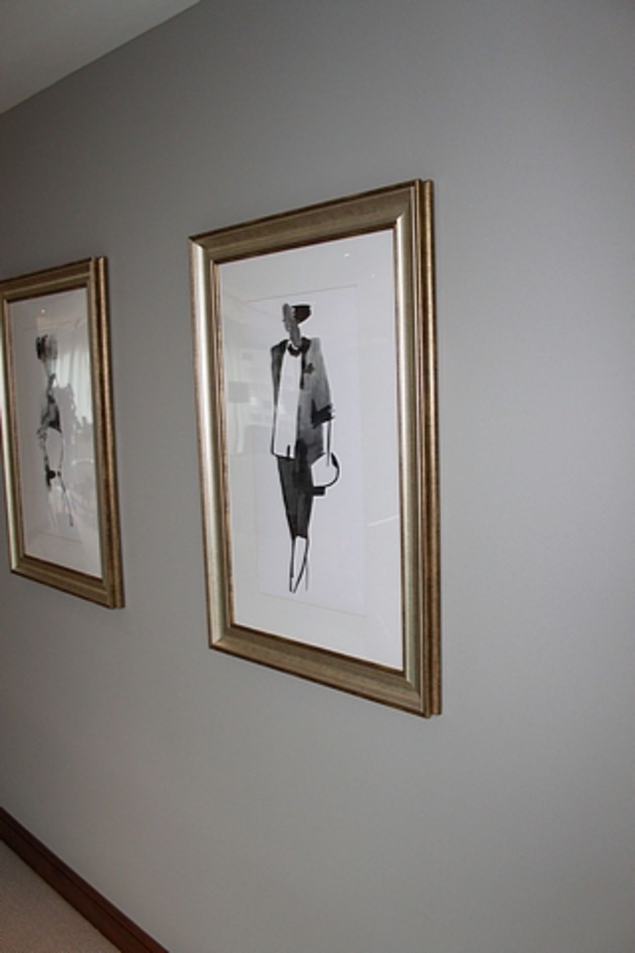 5 x framed fashion illustration artwork in gold painted wooden frame 600mm x 900mm - Image 3 of 5