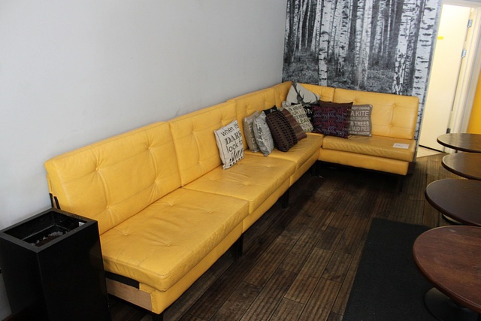 Corner bench sofa in faux yellow tufted leather 3650mm/1700mm on hardwood dark stained frame 540mm - Image 2 of 2