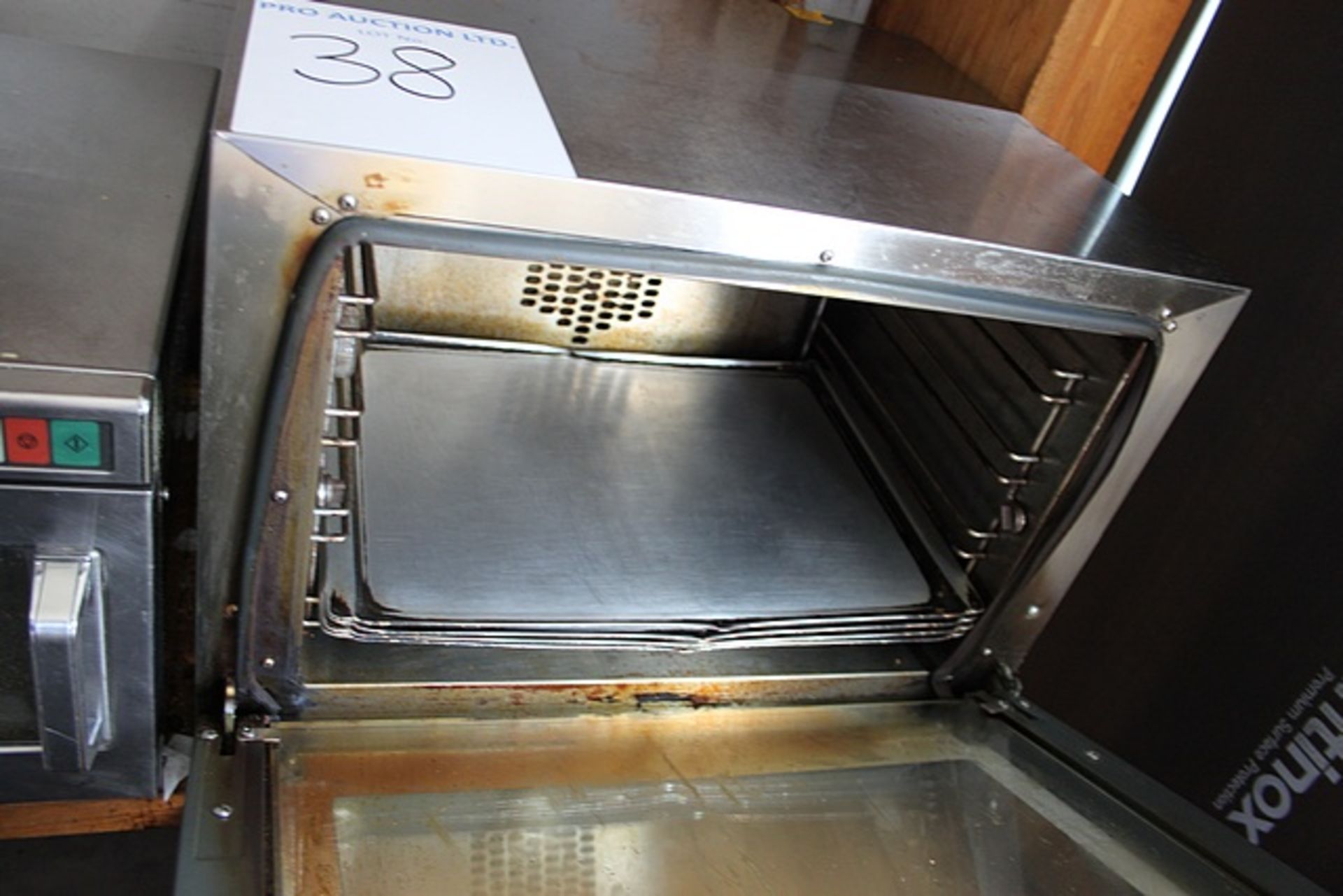 Unox LineMicro XF023 ANNA convection oven 3kW 4x 460mm x 330mm trays temperature range 30°C to - Image 2 of 2