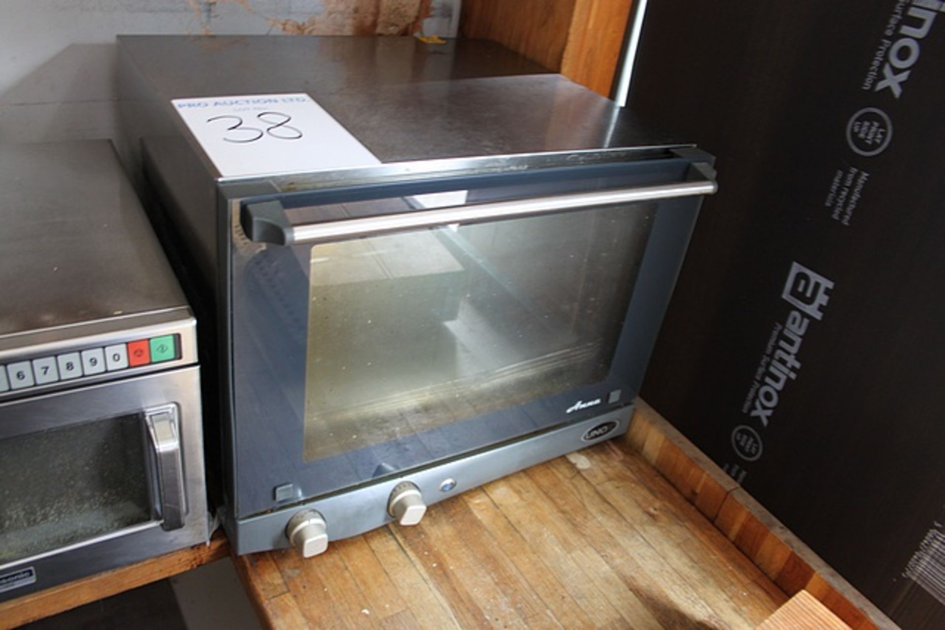 Unox LineMicro XF023 ANNA convection oven 3kW 4x 460mm x 330mm trays temperature range 30°C to