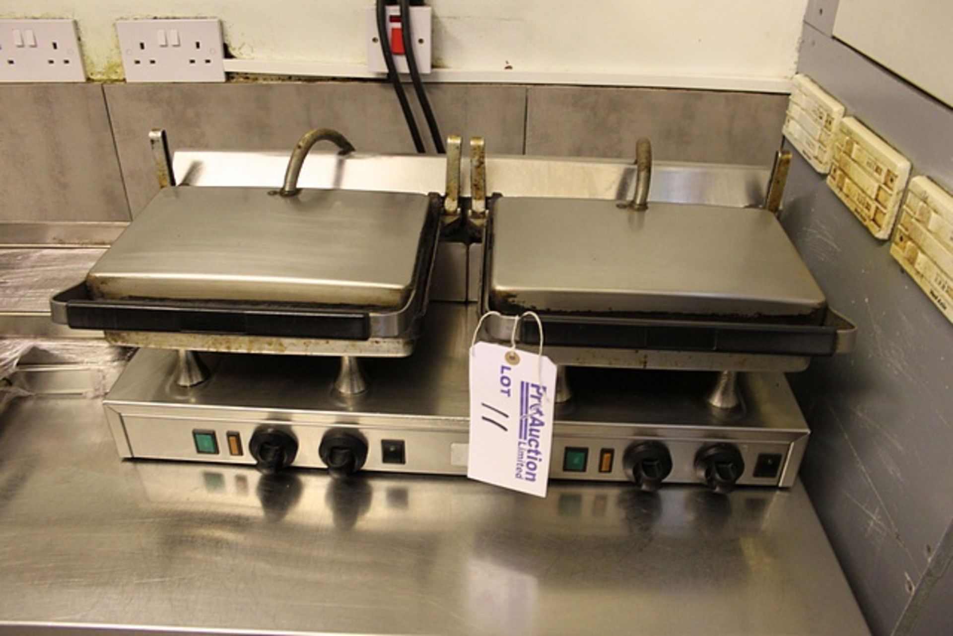 Silesia Velox CG2 Double High Speed Contact Grill smooth top and bottom cooking surfaces