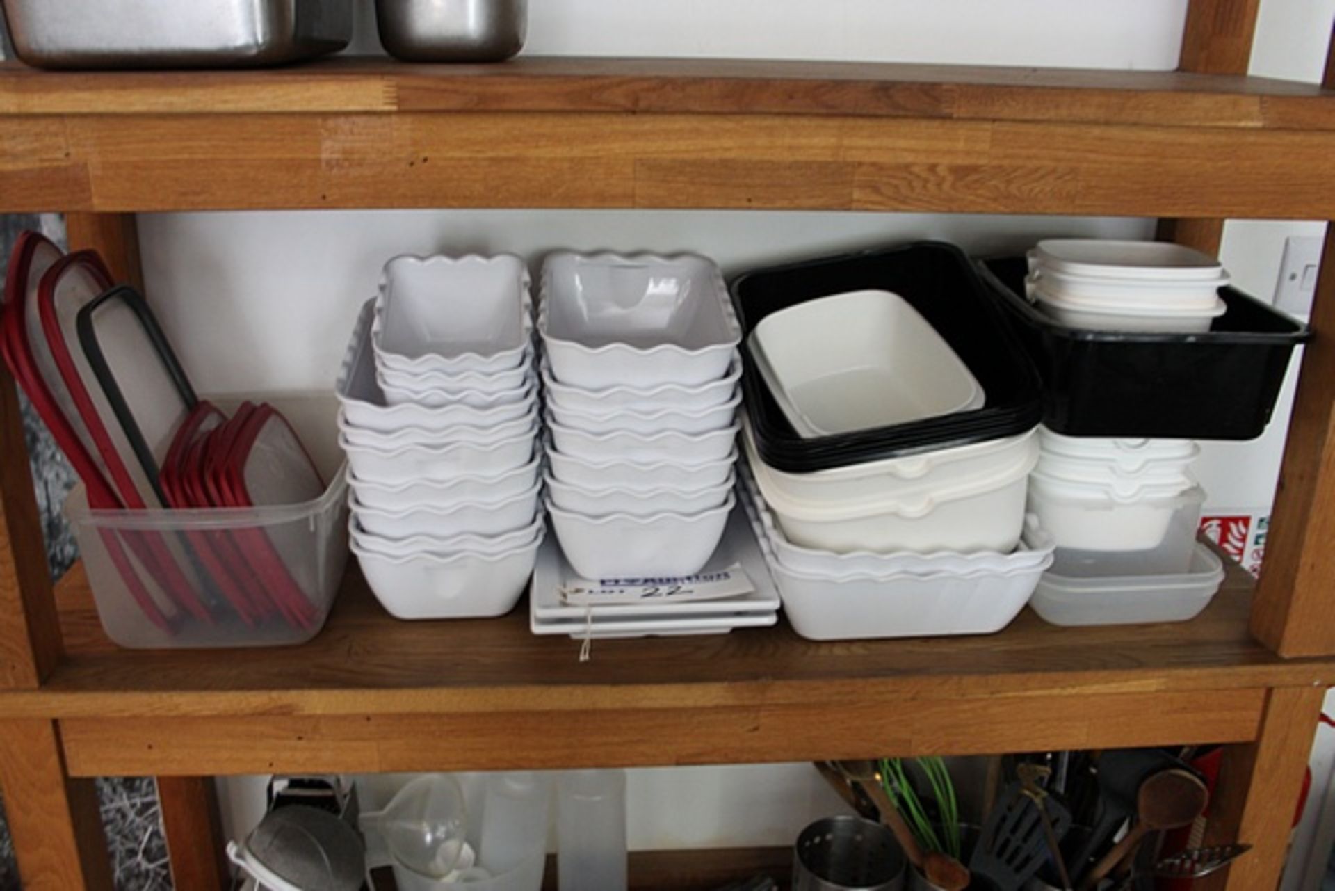 Various Kristallon lightweight and hardwearing Crock tableware and plastic containers as lotted