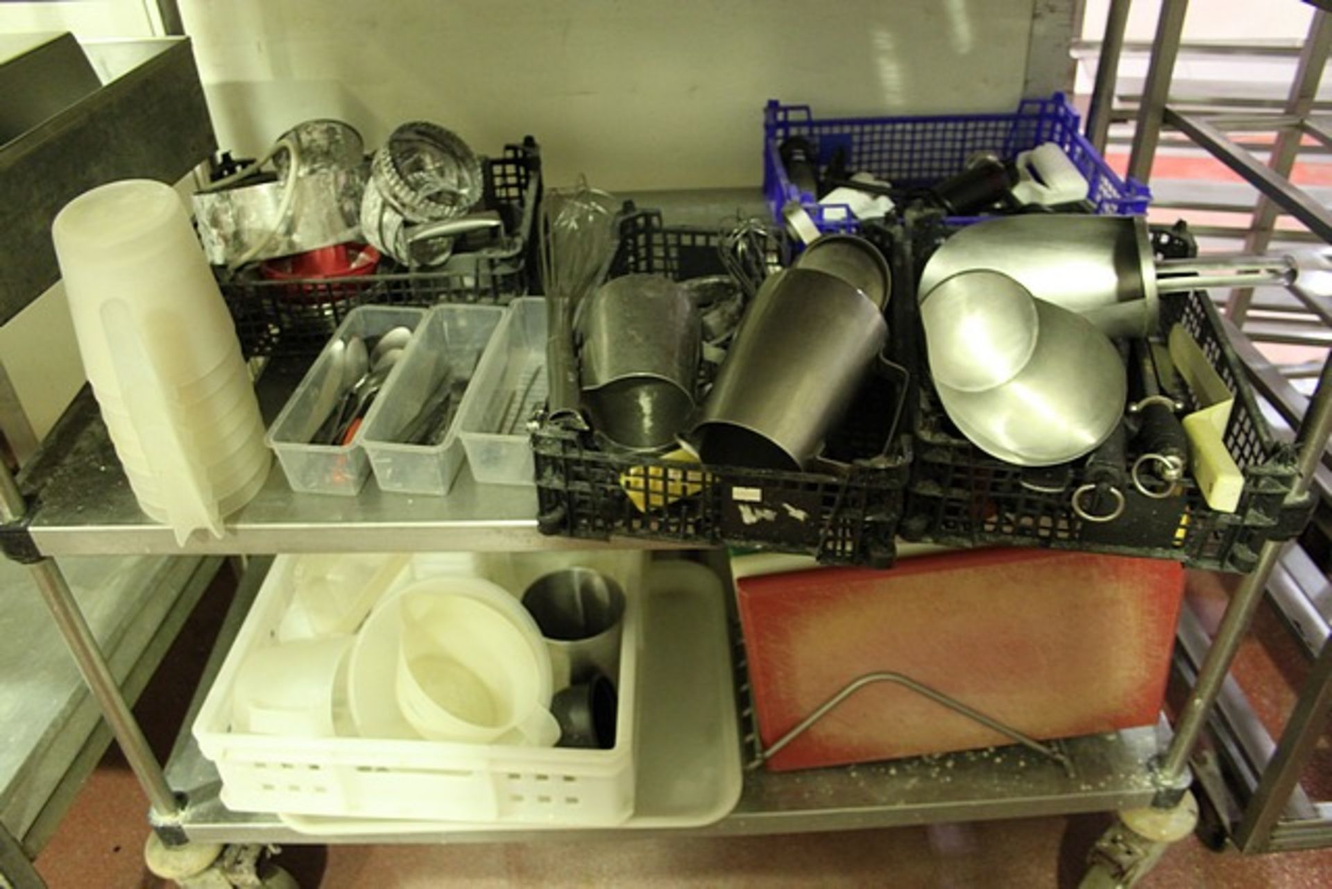 A large quantity of various kitchem chef utensil as found