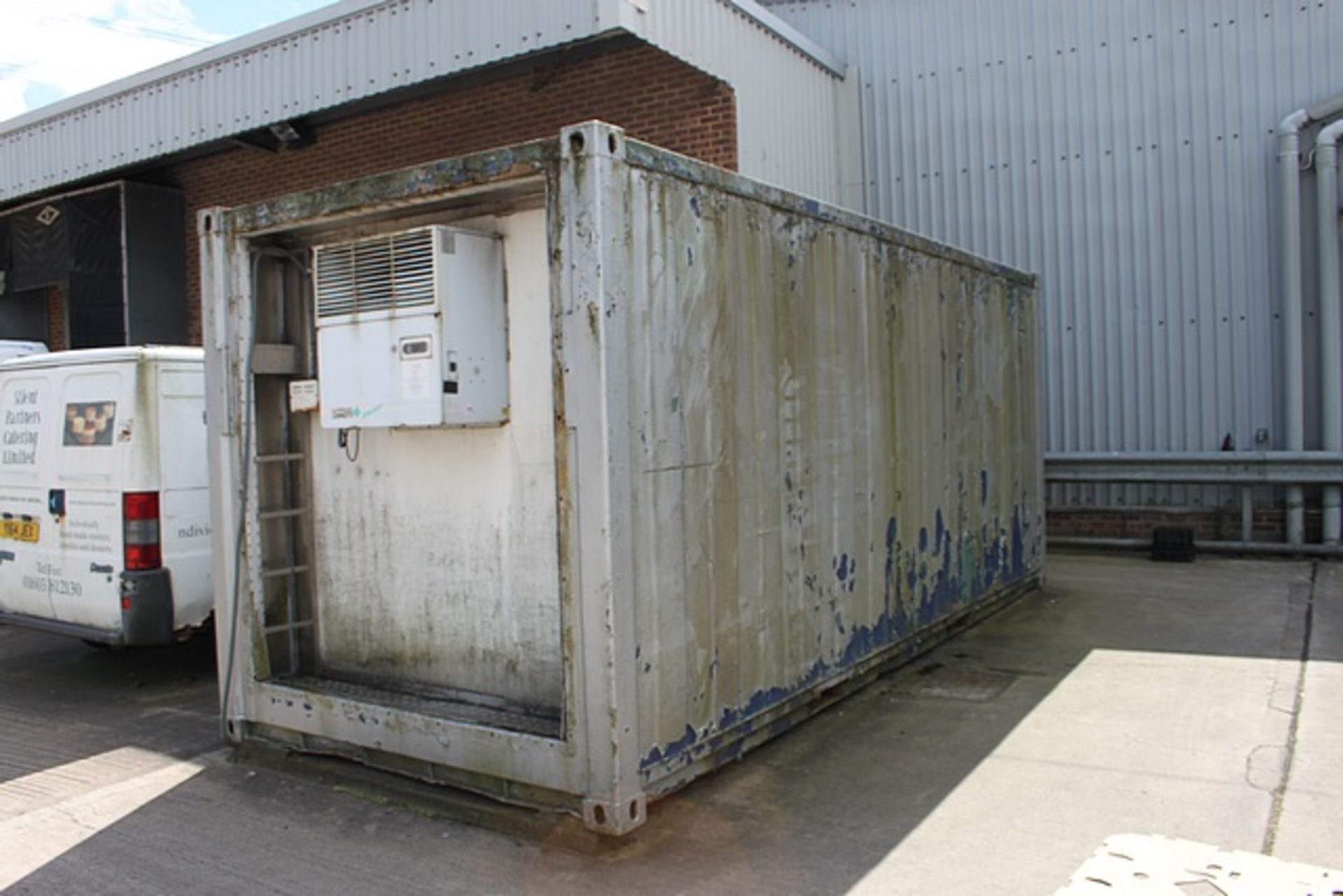 Portable Refrigeration Storage Container 20ft x 8ft container with interior cladding set up to