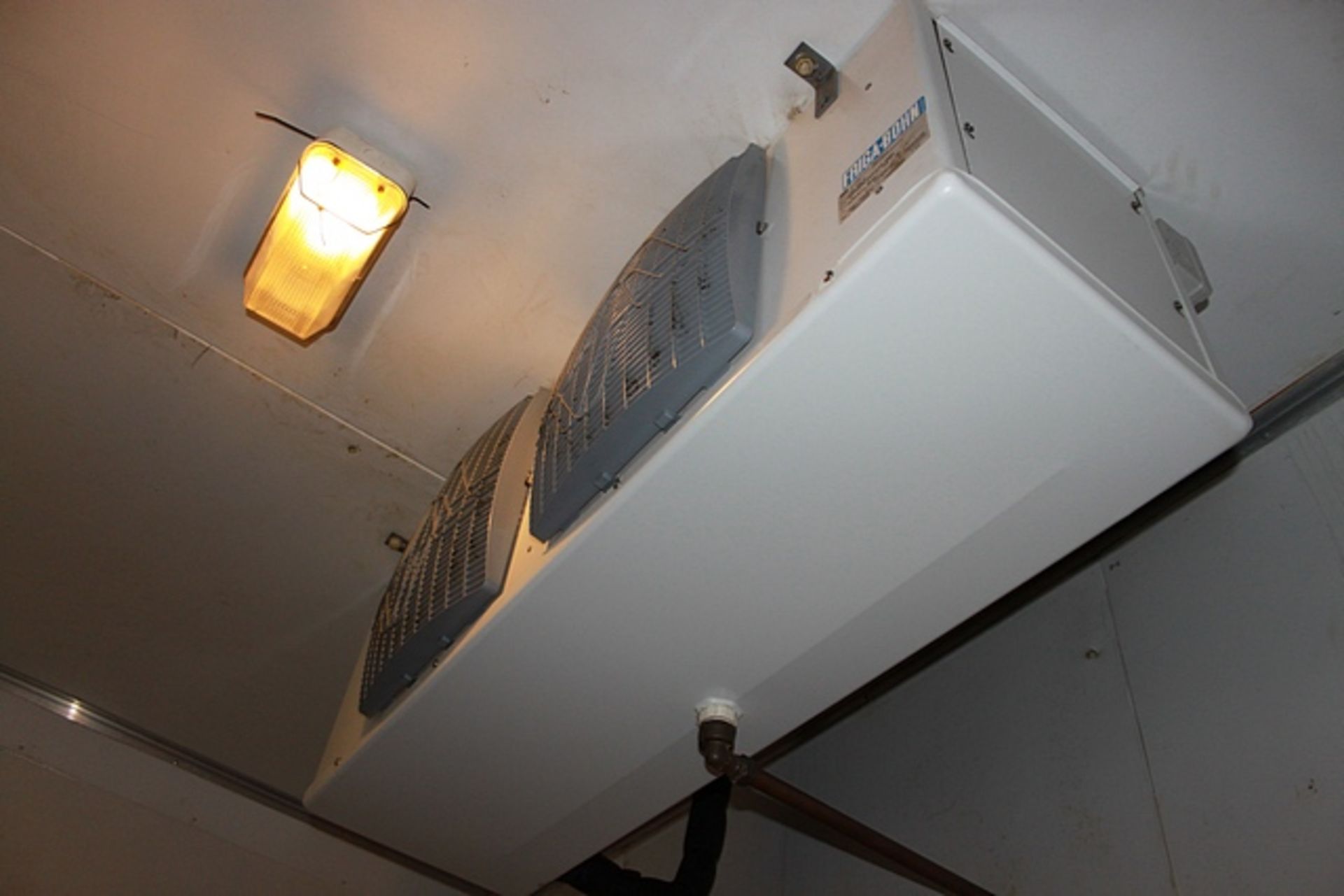 Modular walk in cold room through door temperature Range +1C to +4C with Friga-Bohn twin fan - Image 3 of 3