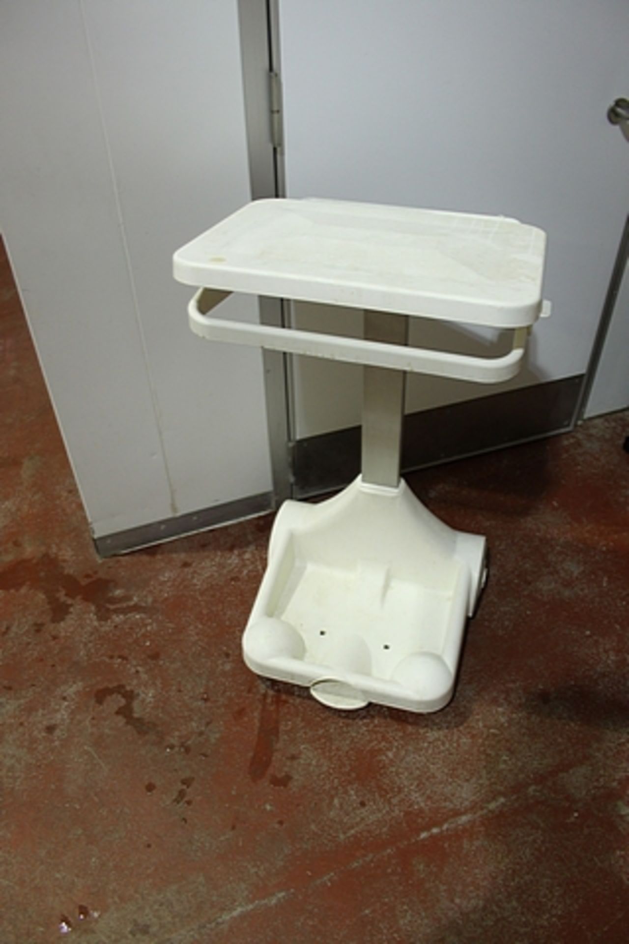 Mobile pedal bin sack holder polypropylene base and lid