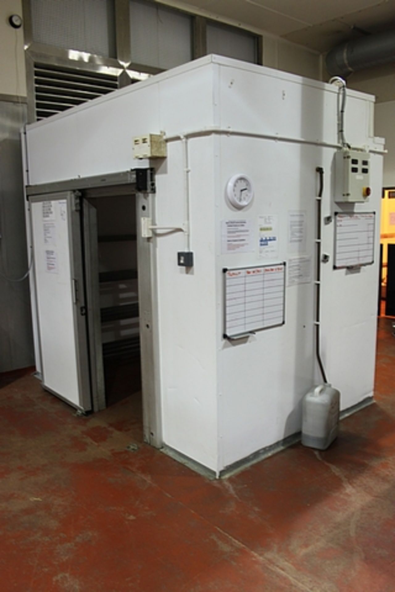 Modular walk in blast chiller room through door chilling capacity 70C to 3C in less than 90