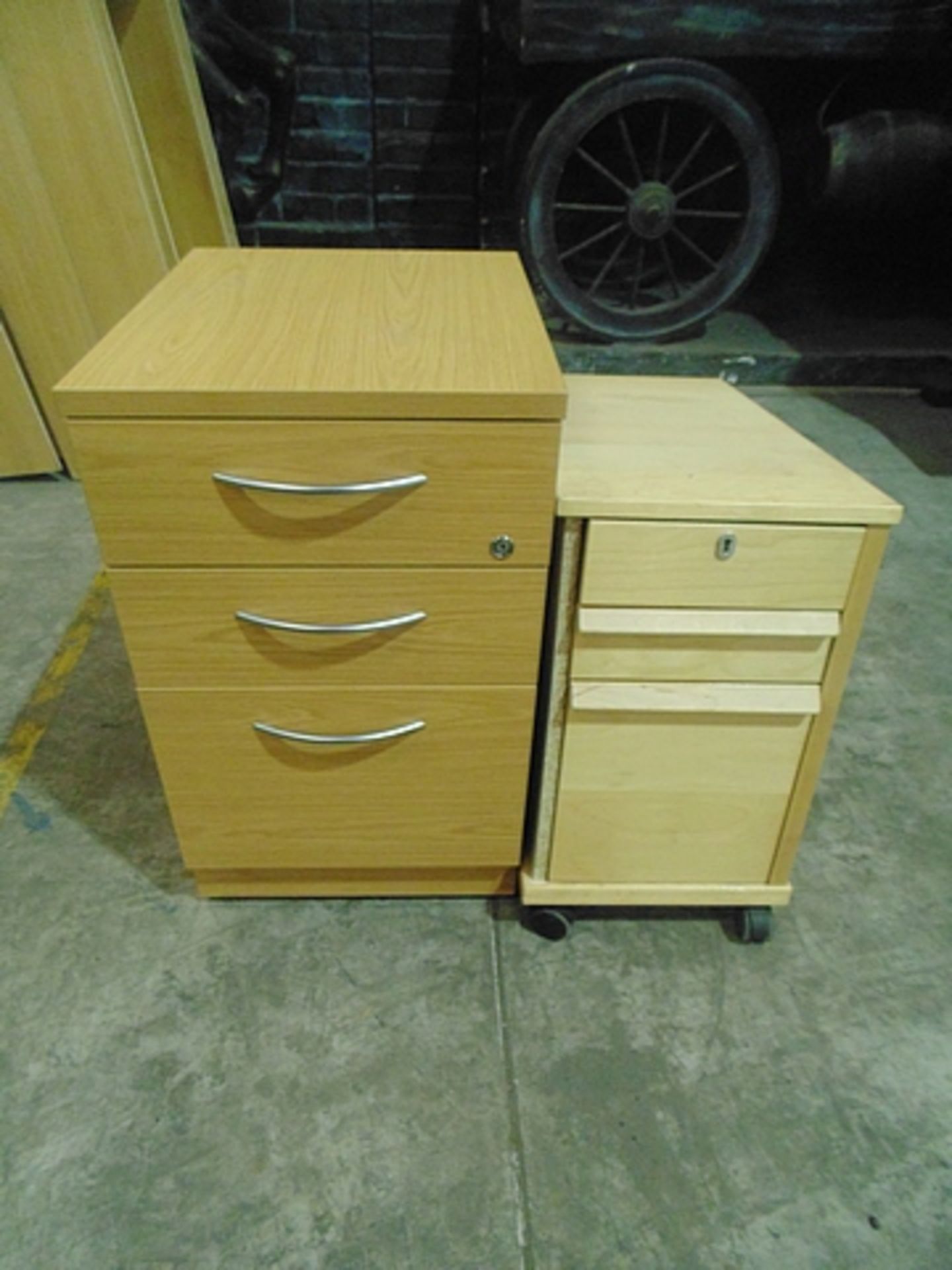 Three drawer cabinet 1 x 440mm x 530mm x 740mm and 1 x 350mm x 620mm x 620mm