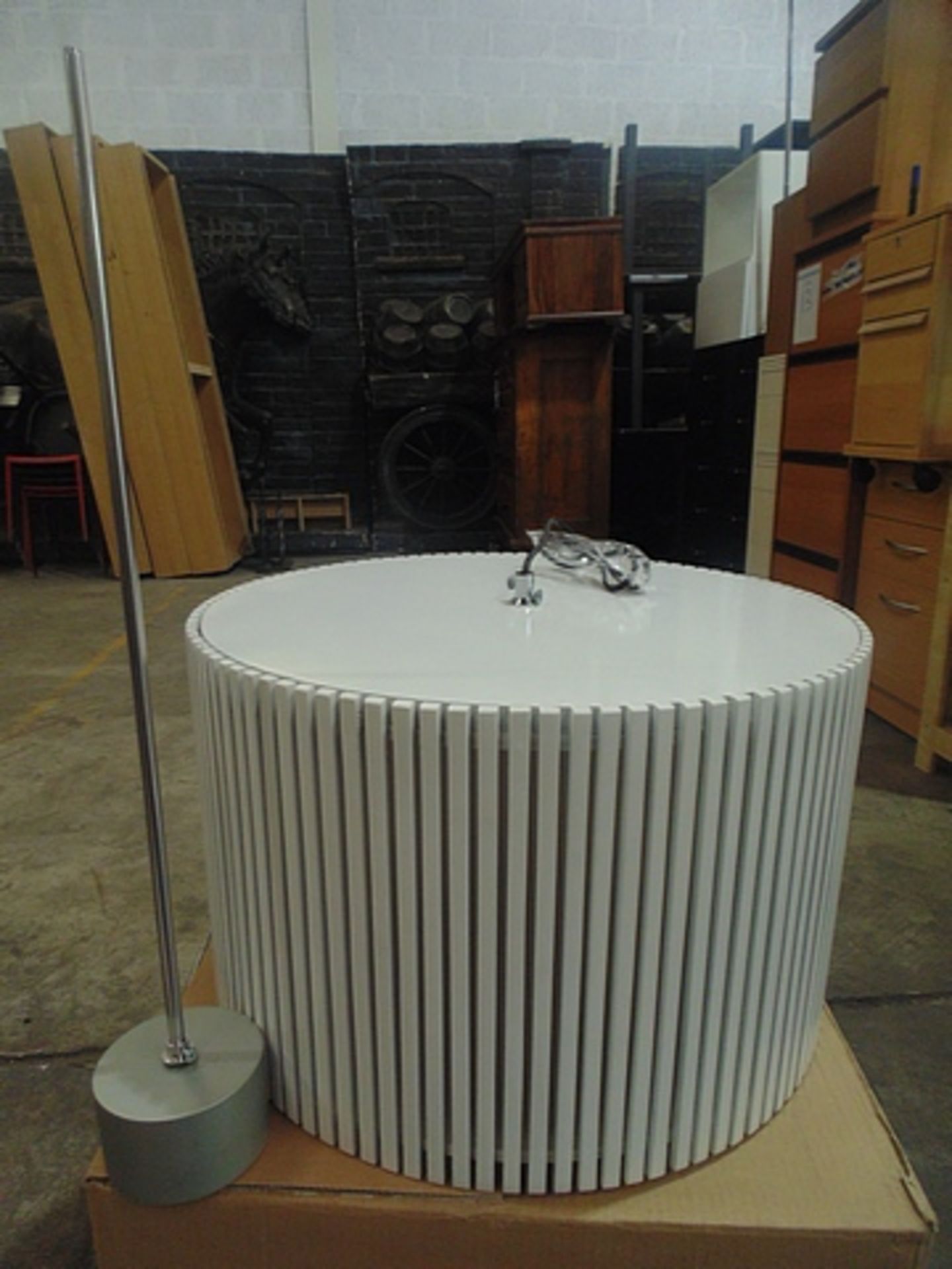 Pendant light white 500mm x 300mm diameter x 4