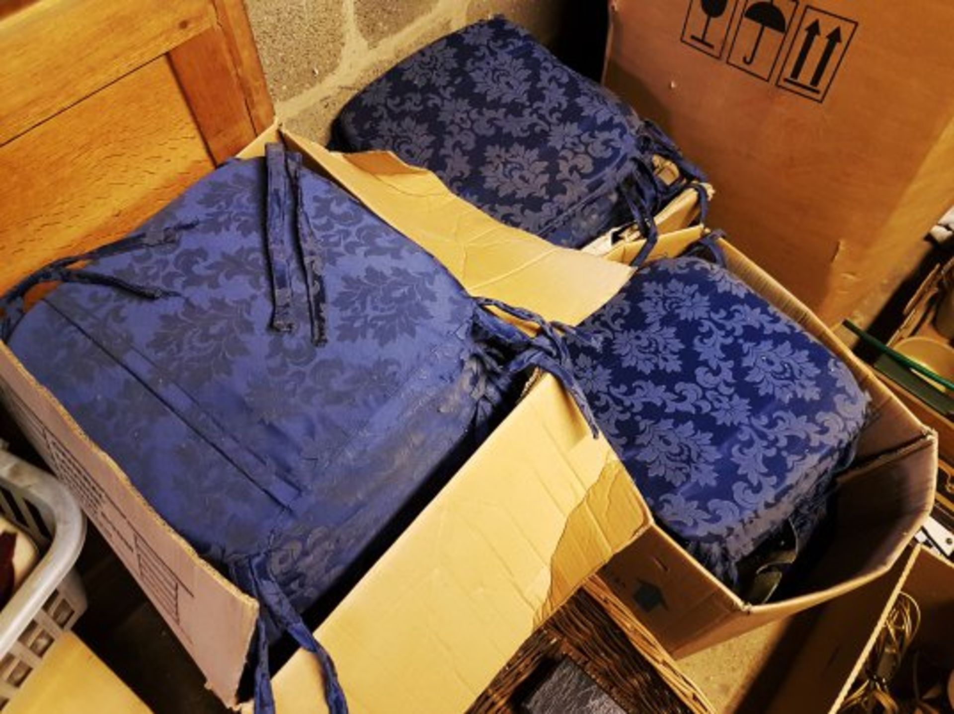 Fifty Plus Blue Cushions in 2 Boxes - Image 2 of 2