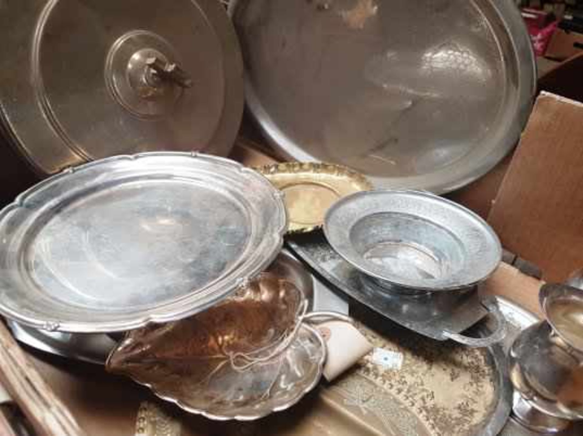 Box of Brass and Plate Communion dishes etc - Image 4 of 6