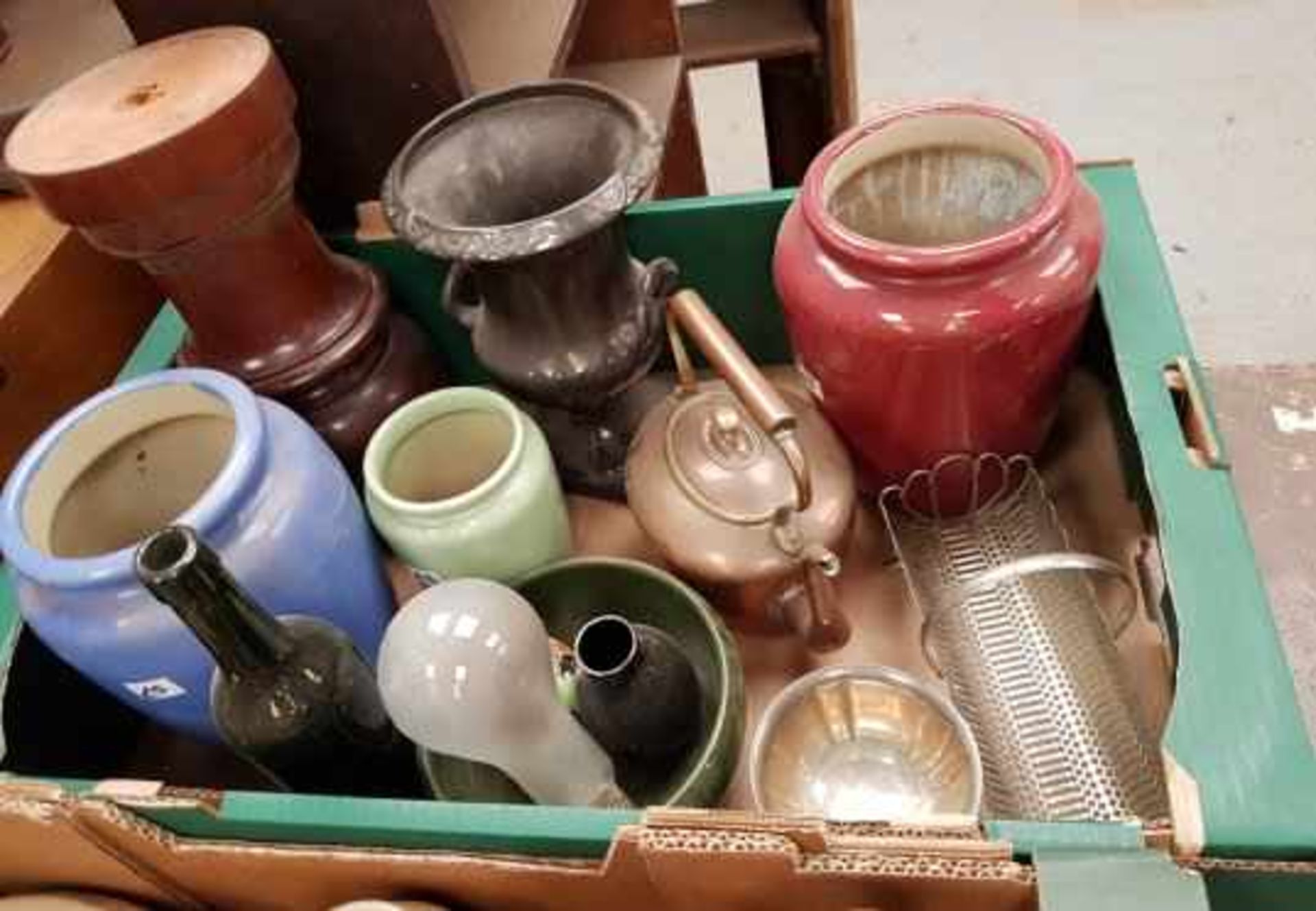 Box5 Assorted Ceramic Vases and Copper Teapot - Image 2 of 2