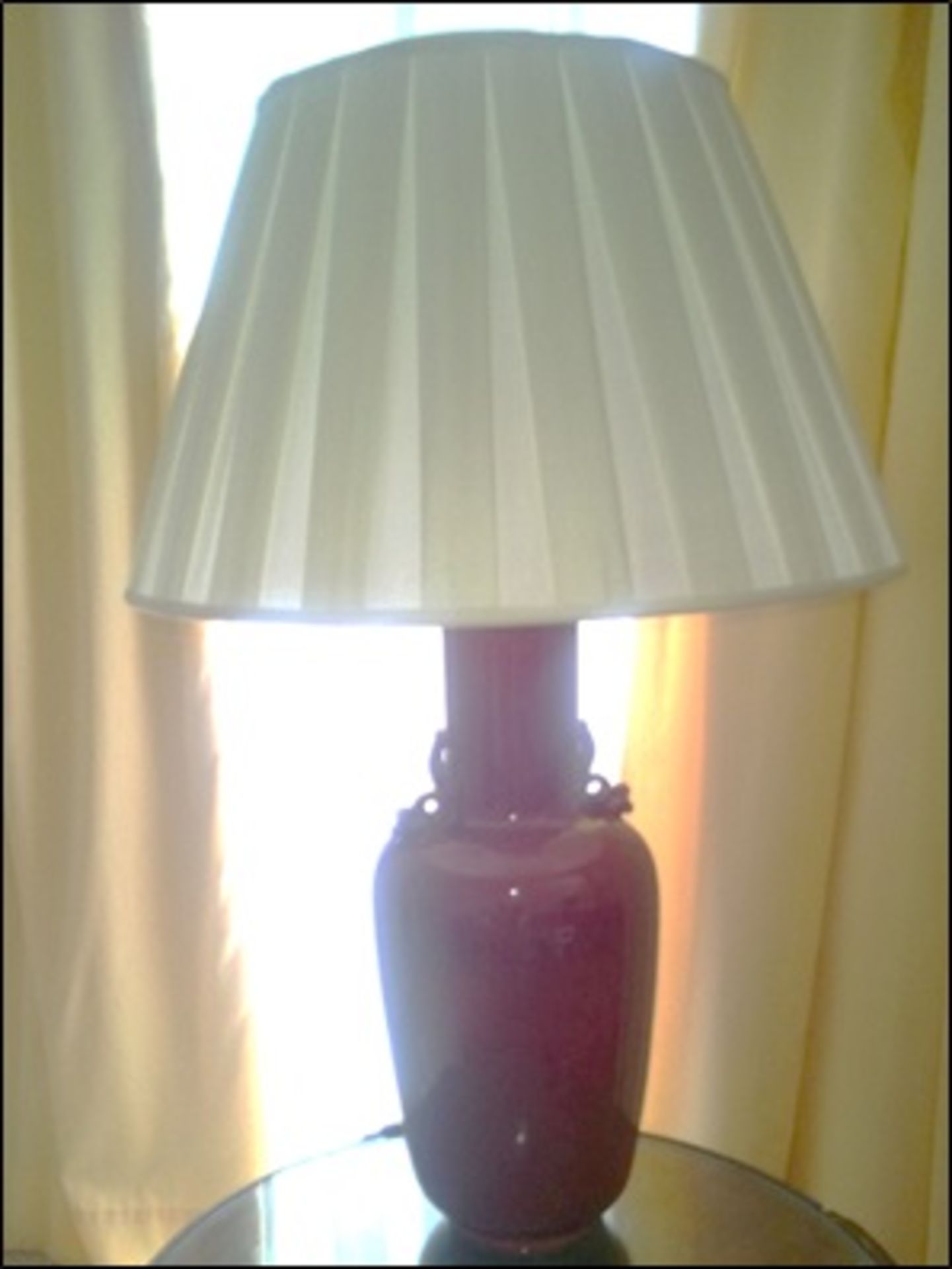 A pair of shaped table lamps and a ceramic decorative pillar lamp Room912Lift out charge 5 - Image 2 of 2