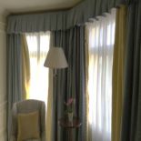 2 x pair of luxurious lined drape curtains pelmet valance Room406Lift out charge 15