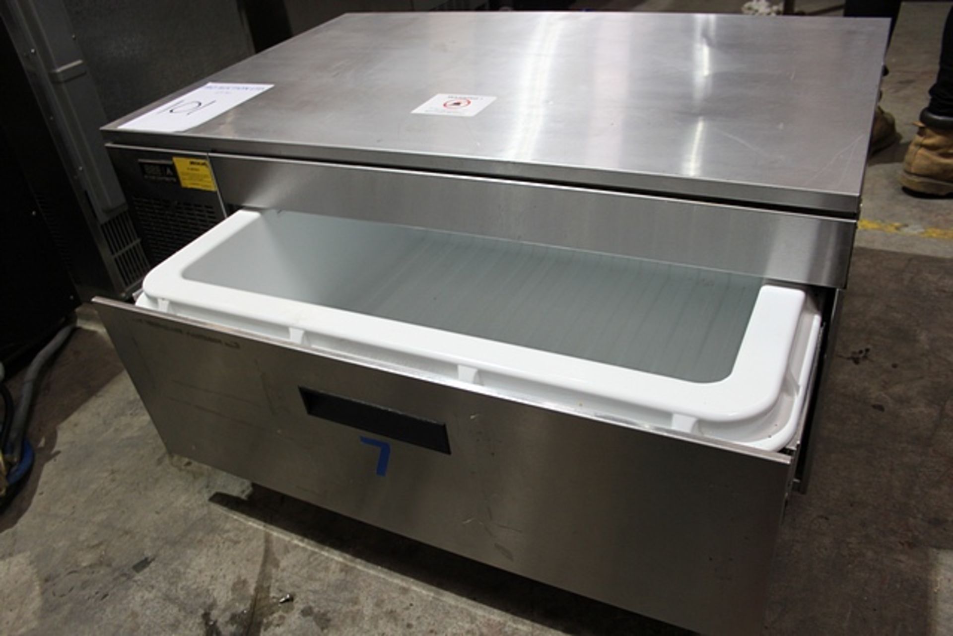 Adande Chef base unit model VCS mobile fridge to freezer each drawer is switchable in minutes - Image 2 of 2