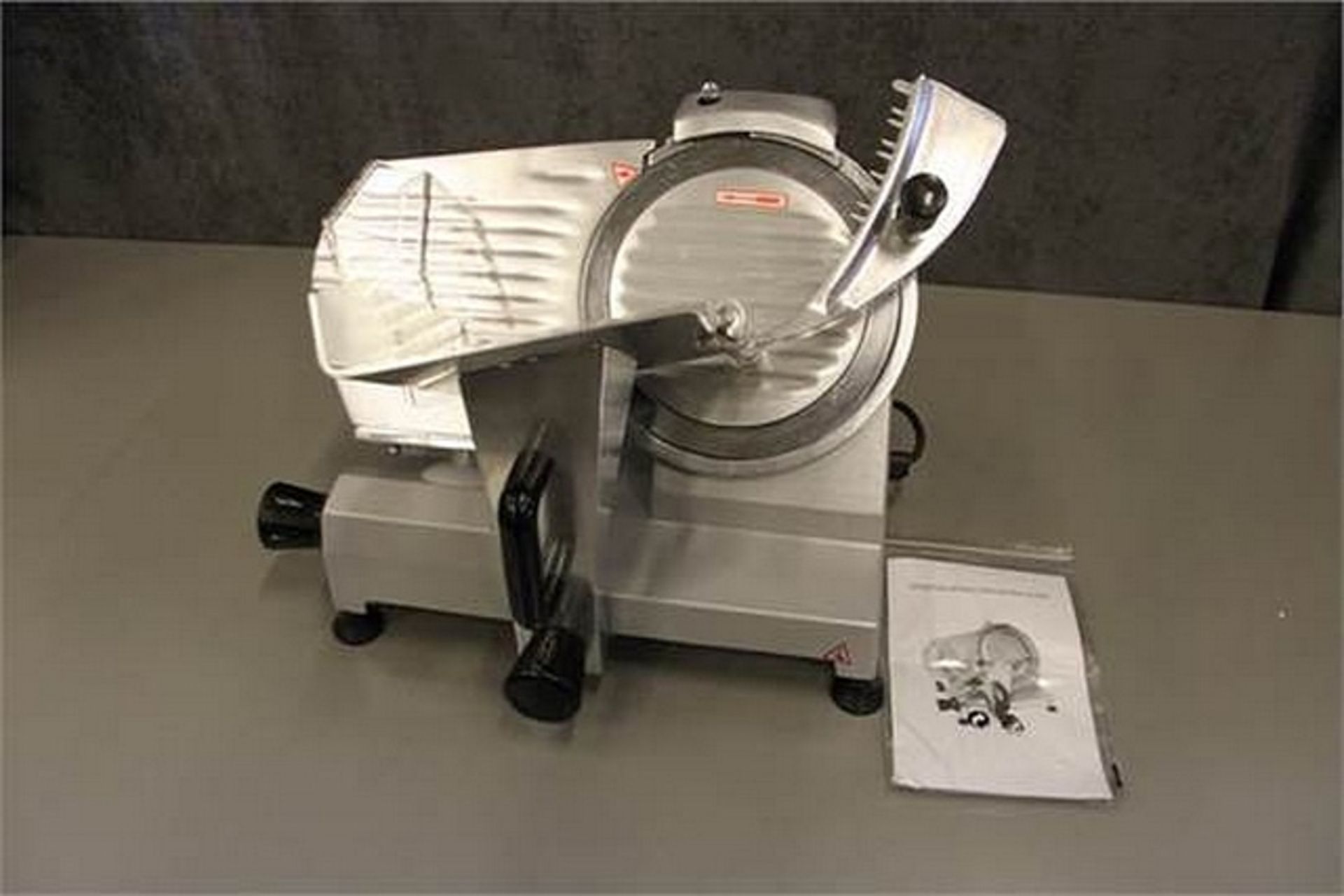 Gravity 220S Automatic Meat Slicer - a high quality gravity feed slicer with a chromed steel blade