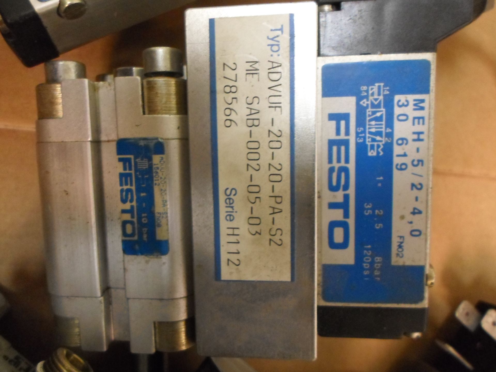 LOT OF FESTO NUMATICS AND REGULATORS - Image 2 of 3