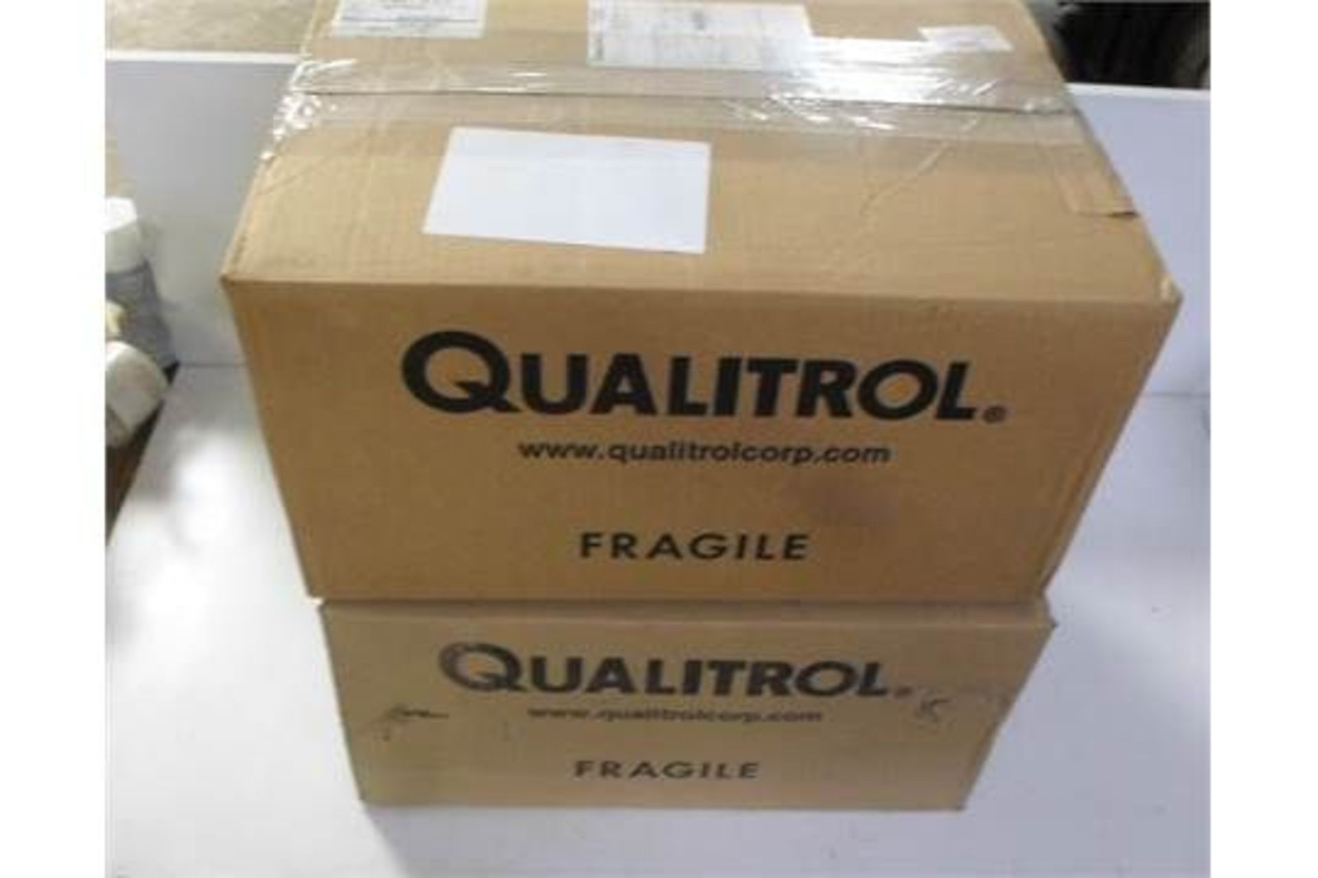 LOT OF TWO QUALITROL 118H-120-K-4-2 ELECTRONIC MONITOR TEMPERATURE CONTROLLER B457313 ONE IN EACH B - Image 2 of 3