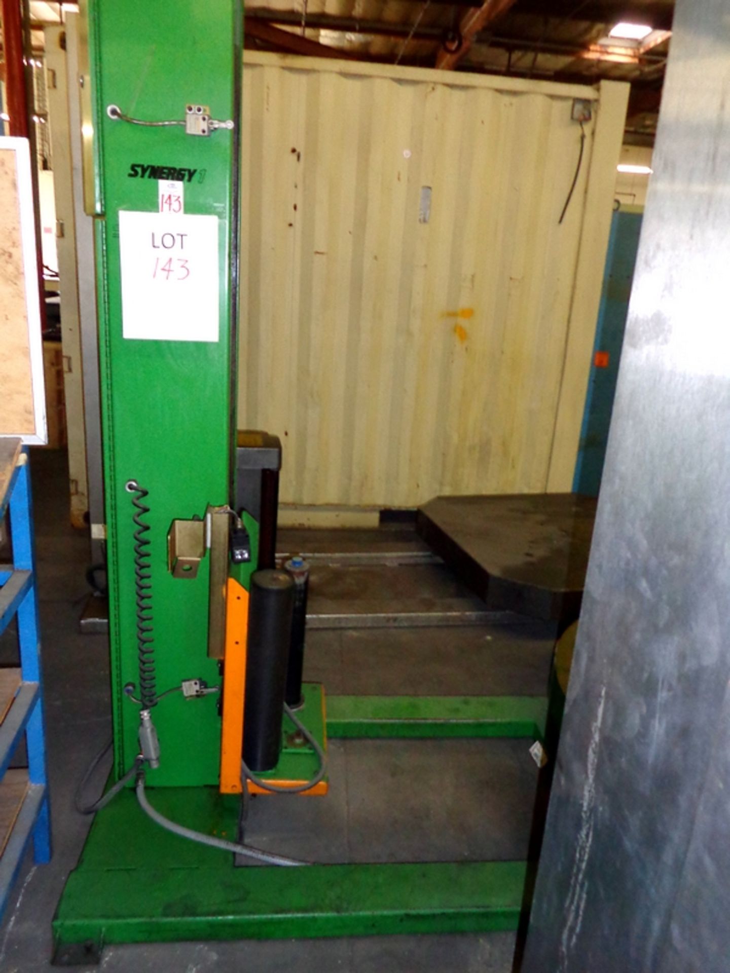 SYNERGY SEMI AUTOMATIC PALLET STRAPPING MACHINE