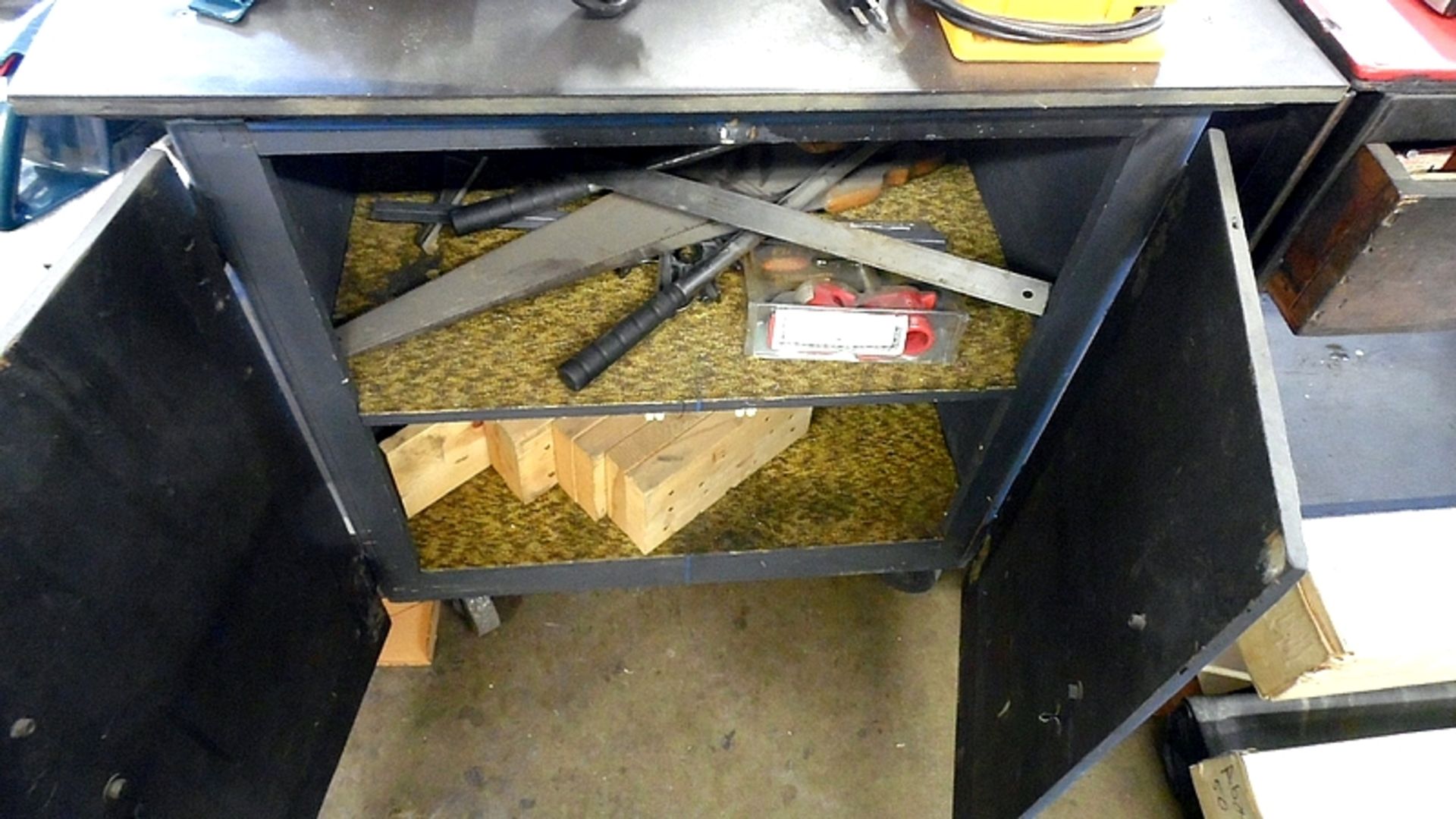 ROLLING CABINET w/ TOOLS