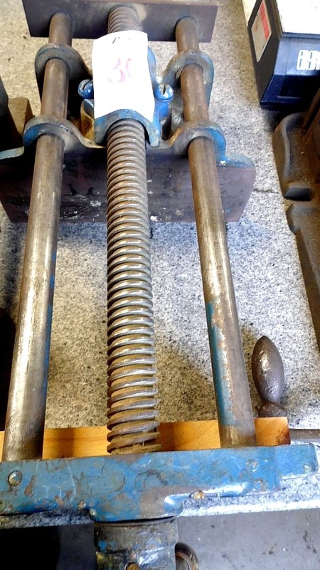 MACHINE VISE