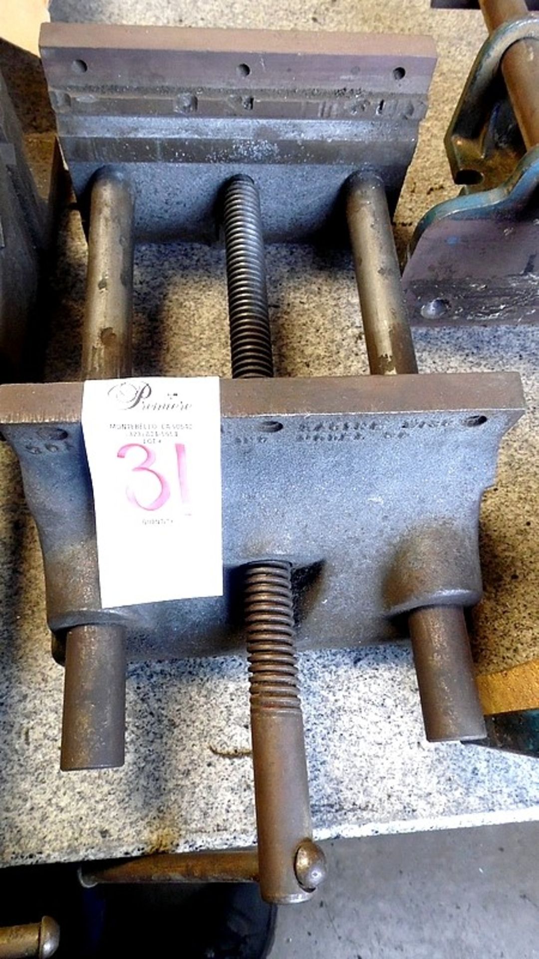 MACHINE VISE