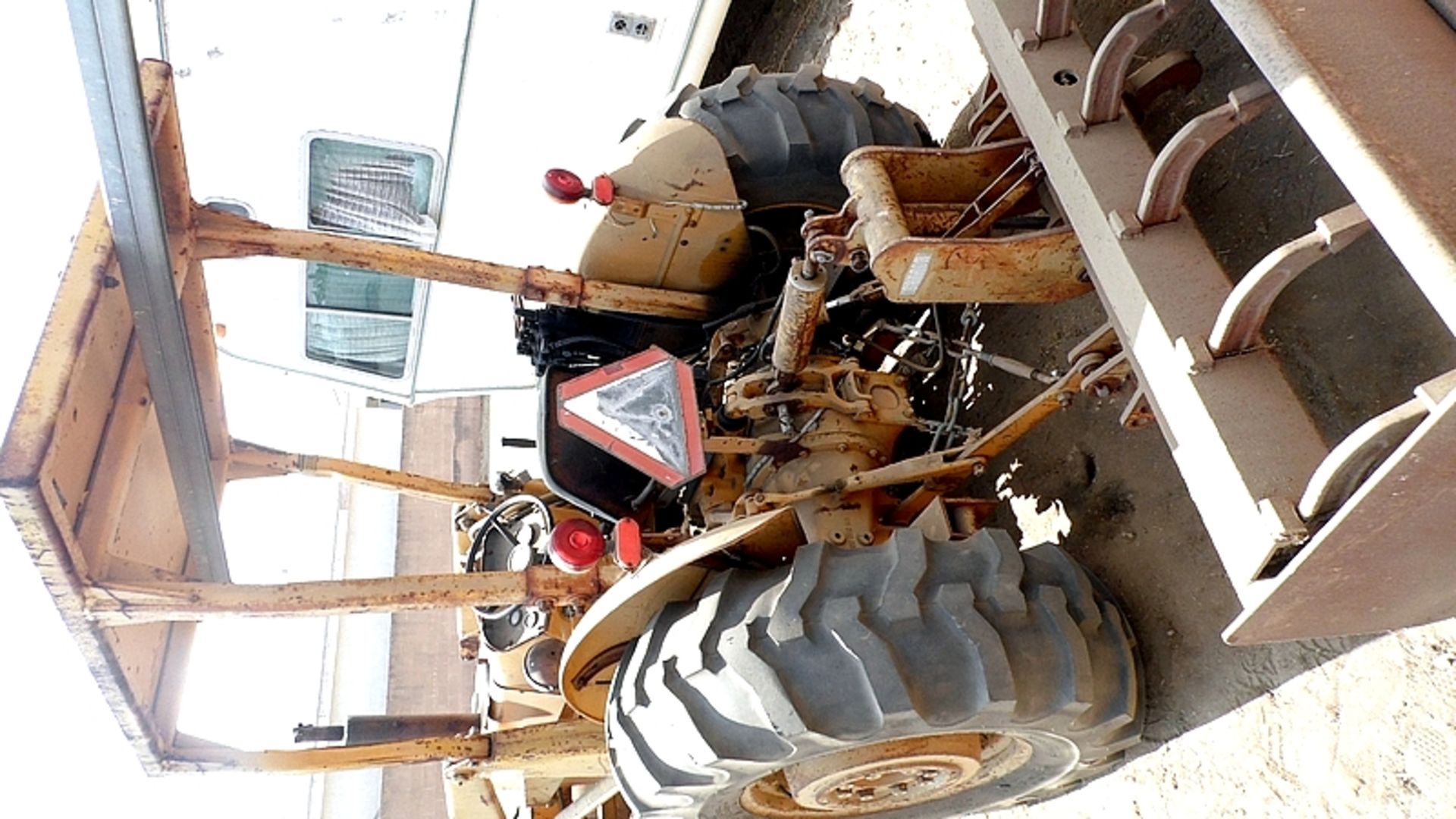 MASSEY FERGUSON TRACTOR 30B - Image 2 of 4