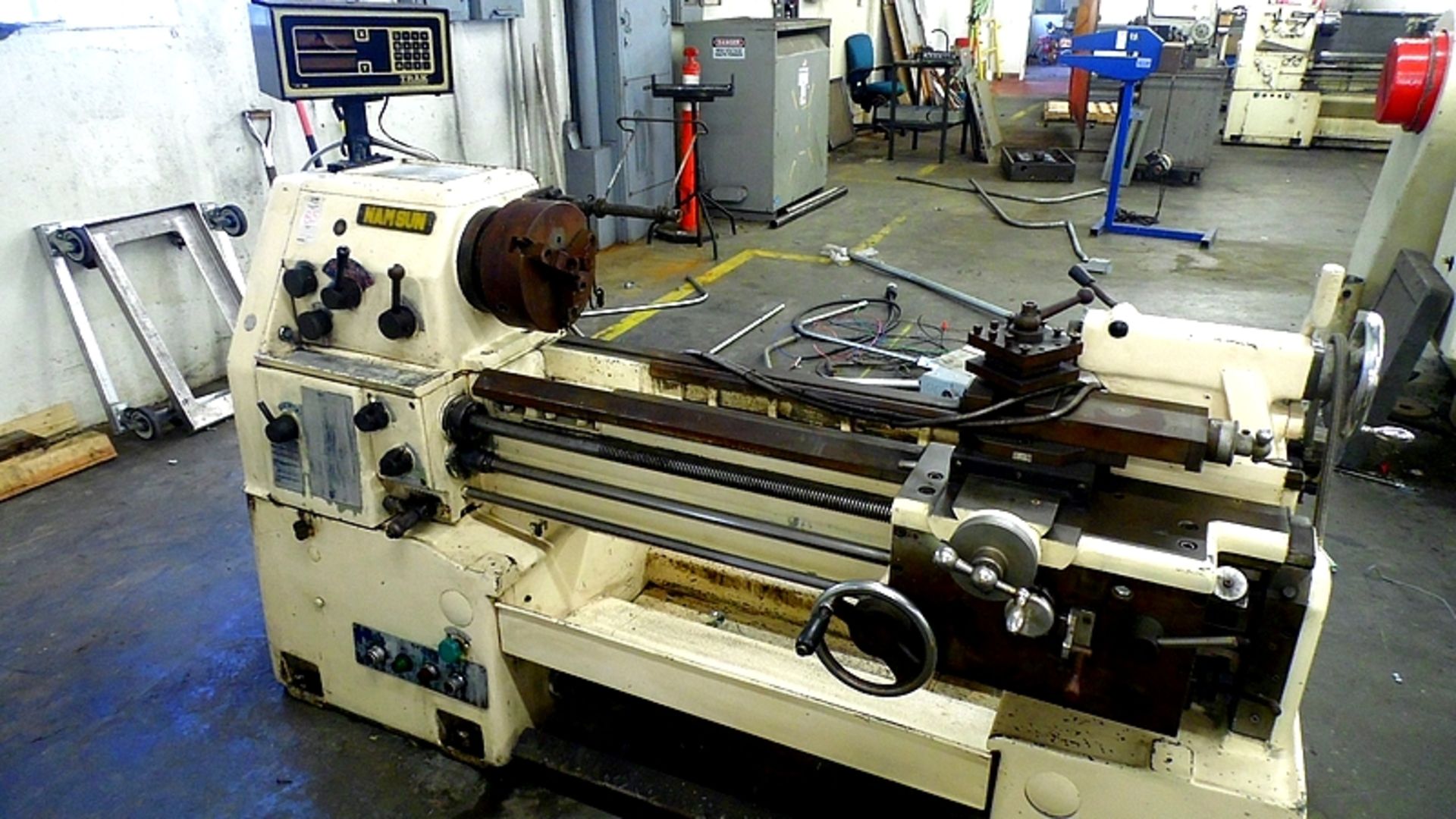 NAMSUN LATHE w/ DRO 10" 3-JW CHUCK