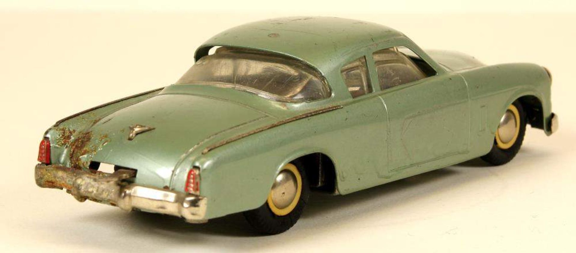 Dux Blechauto 1960-er Jahre. Sportwagen mit Schlüsselaufzug. Unten gemarkt. Länge ca. 13,5 cm. - Bild 2 aus 3