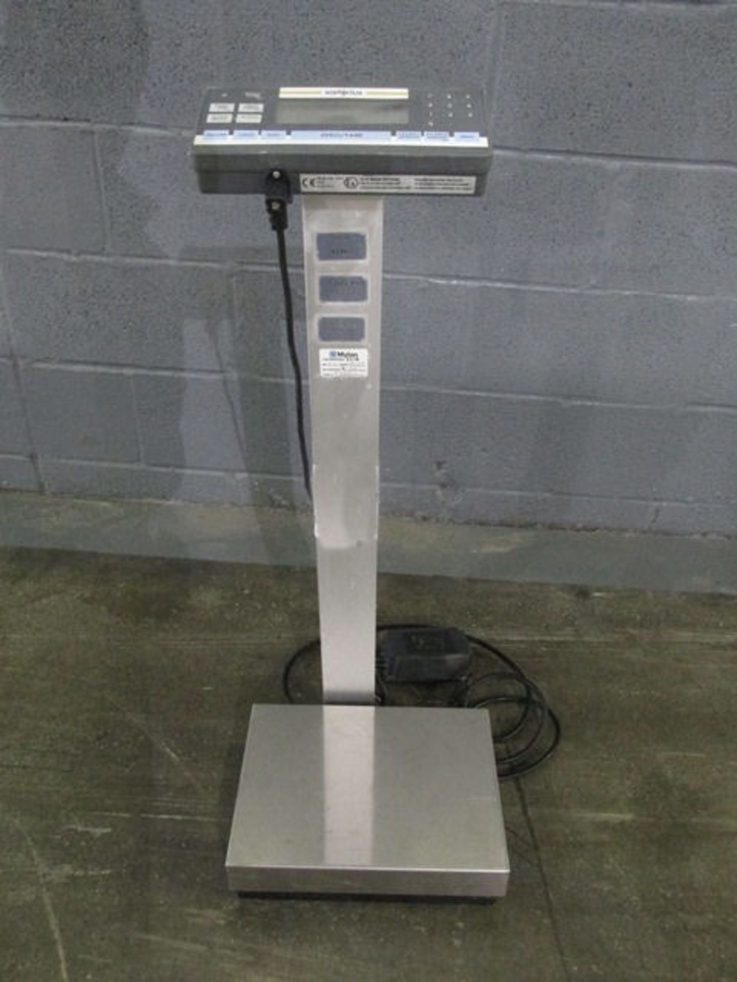 12" X 9" SARTORIUS BALANCE