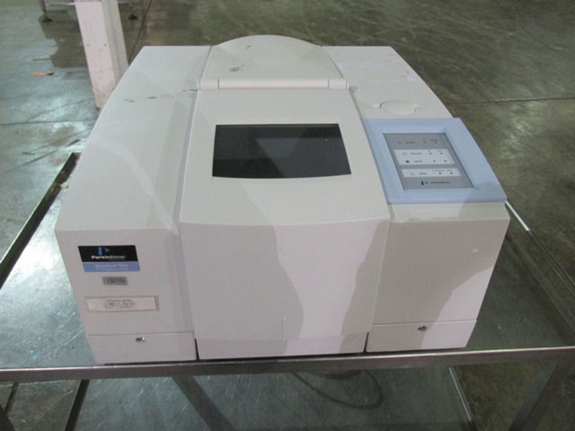 PERKIN ELMER FT-IR SPECTROMETER