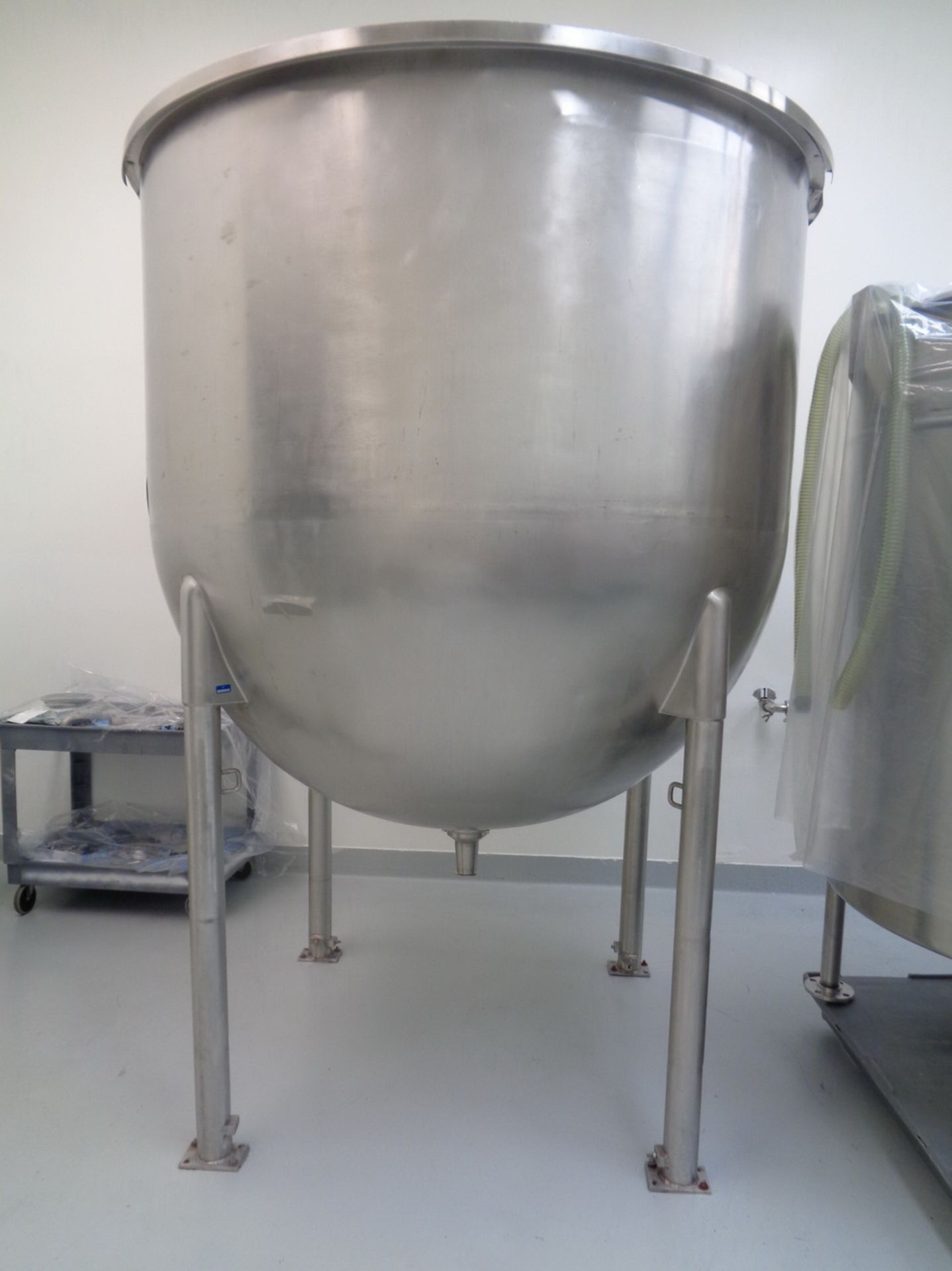 LEE 1,000 GAL CAPACITY STAINLESS STEEL HEMISPHERICAL NON JACKETED KETTLE (TANK), MODEL SSVA9MS, - Image 3 of 8