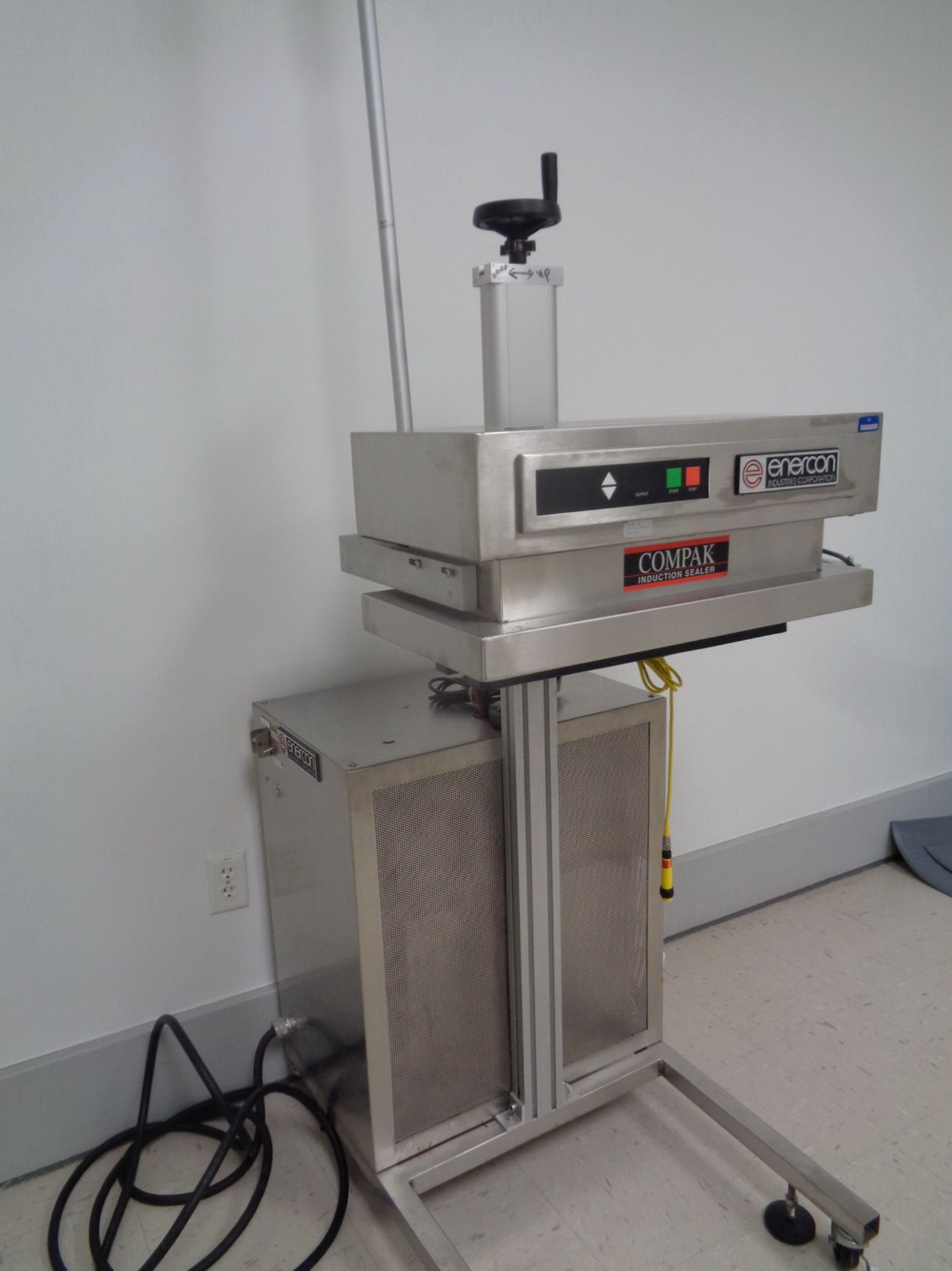 ENERCON INDUCTION CAP SEALER, MODEL LM3284-04, SERIAL NUMBER 10419-1, SEE AUCTIONEER NOTE - Image 4 of 9