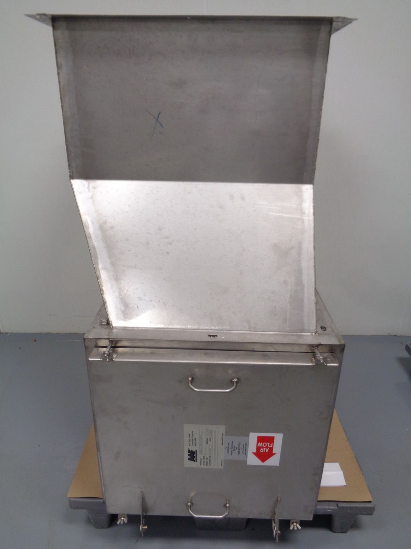 AAF STAINLESS STEEL FILTER HOUSING, TYPE S ASTROSEAL, SERIAL NUMBER SA040167, SIZE 1HX200