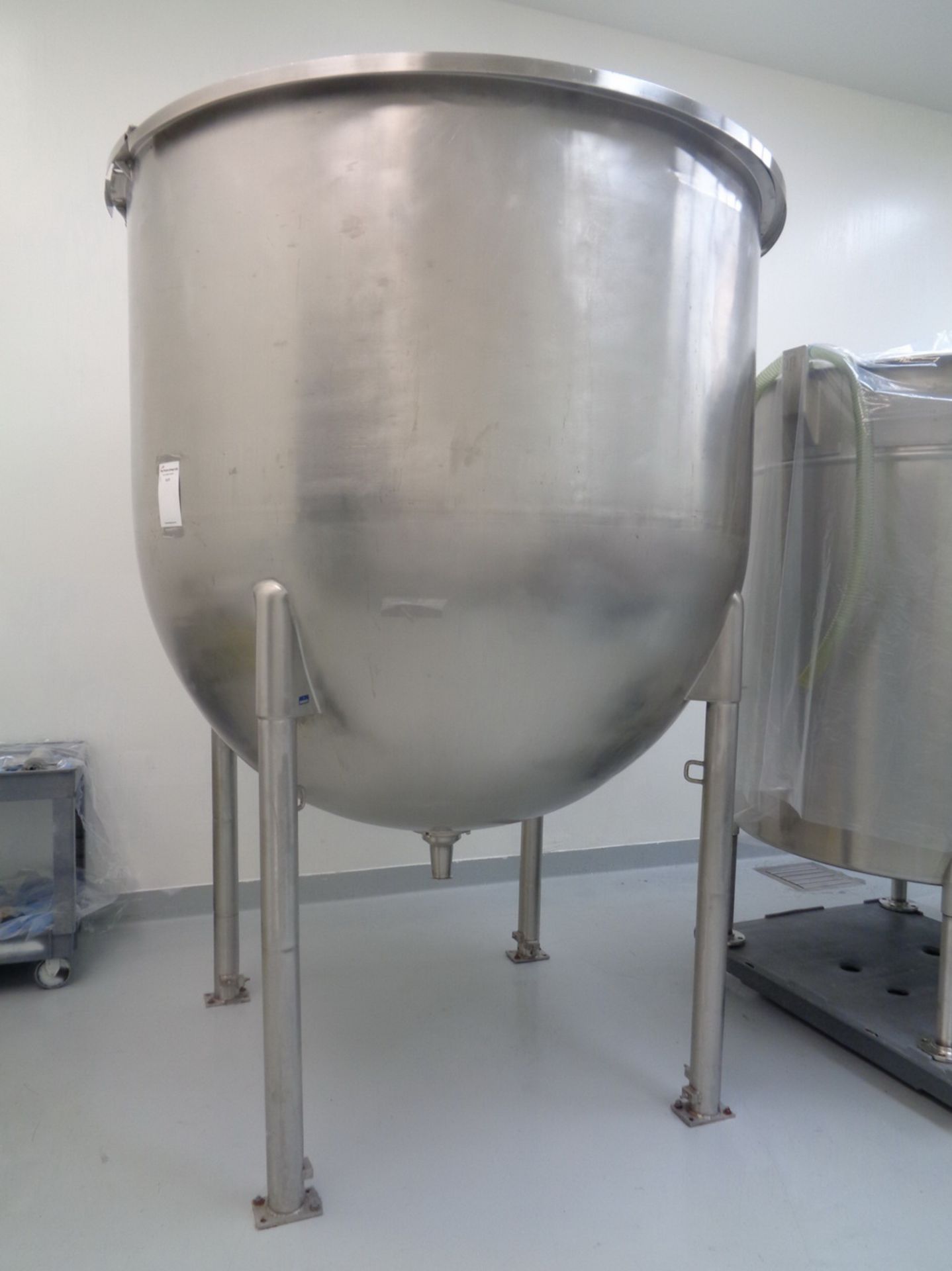 LEE 1,000 GAL CAPACITY STAINLESS STEEL HEMISPHERICAL NON JACKETED KETTLE (TANK), MODEL SSVA9MS, - Image 2 of 8