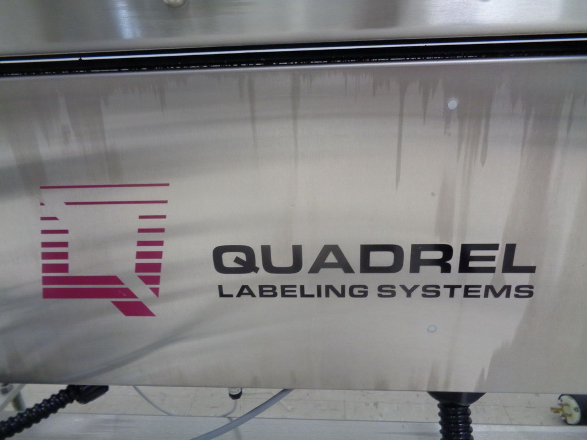 QUADREL PRESSURE SENSITIVE LABELER, MODEL VERSALINE, SERIAL NUMBER 51422-01, NEW 2004. - Image 4 of 22