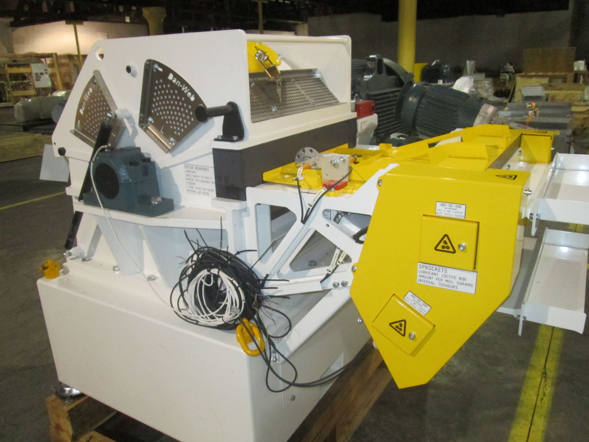 Unused Dan Web Hammer Mill, carbon steel construction, 125 hp main drive, motorized feed chute, - Image 5 of 27