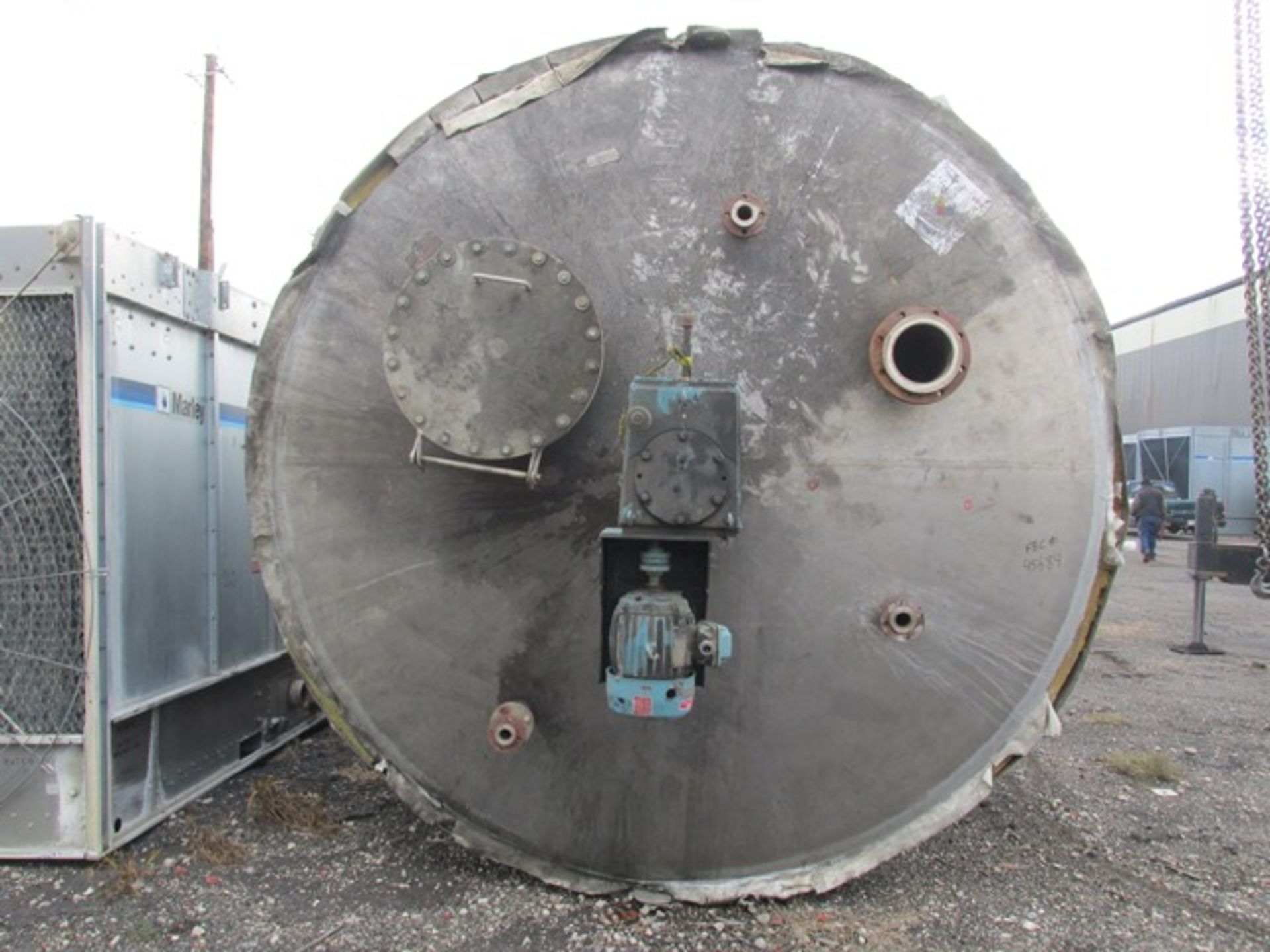 12,000 Gallon Stainless Steel Tank. 12' diameter x 16' straight side w/ Chemineer agitator - Image 6 of 10