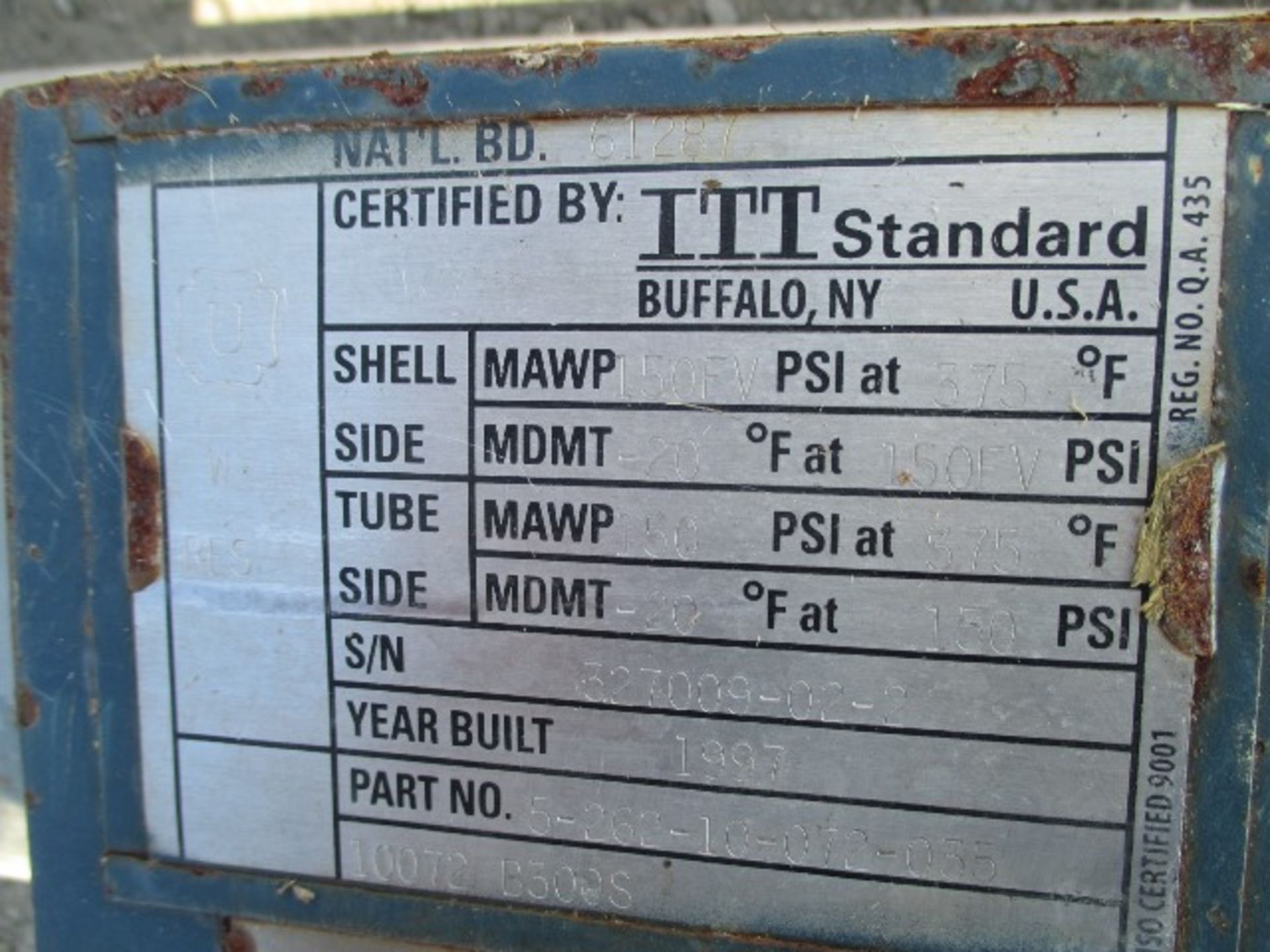 56 sq. ft. ITT heat exchanger, carbon steel construction, rated 150 psi / full vacuum @ 375 deg. F - Image 4 of 4