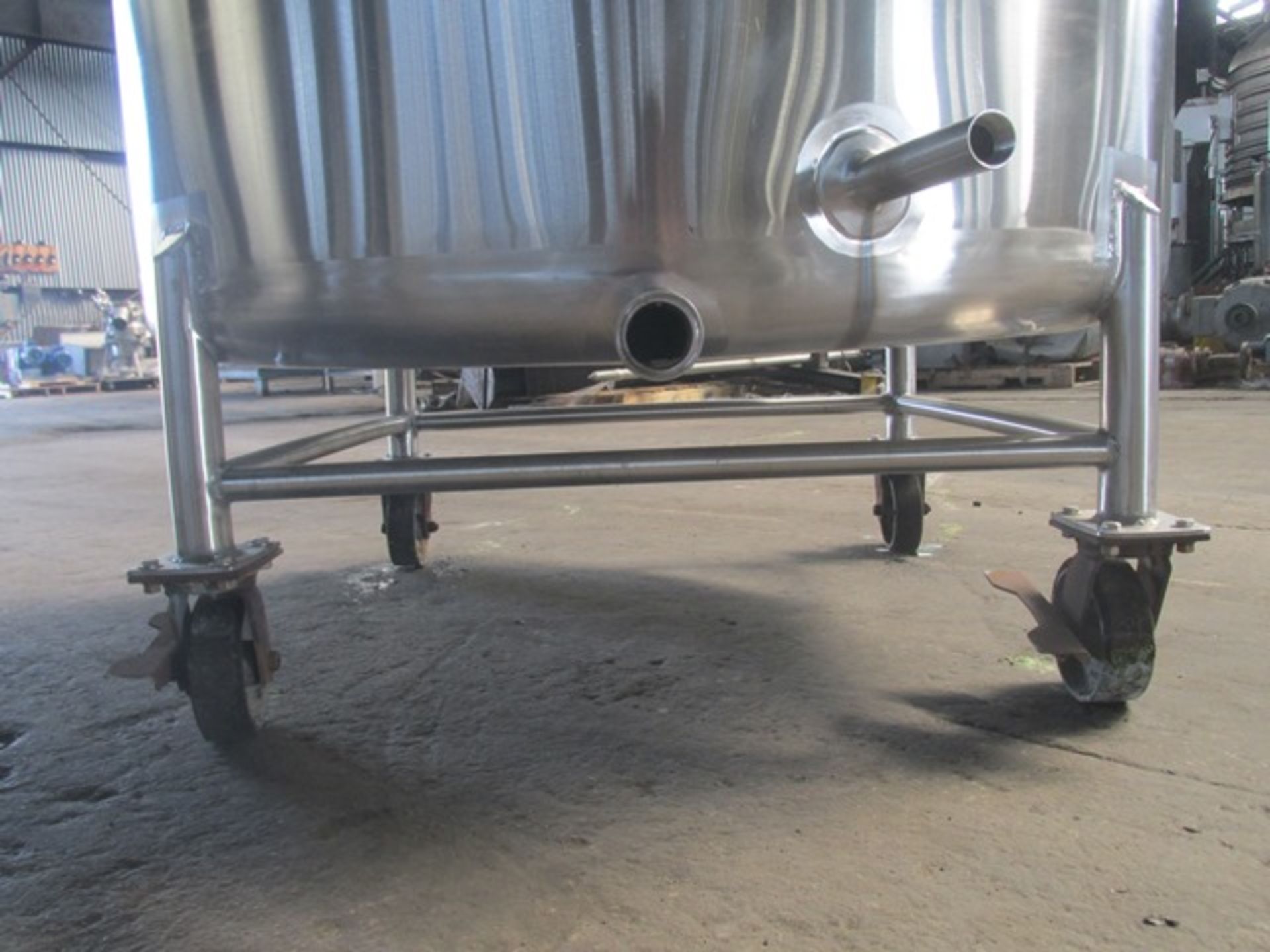 250 gallon CherryBurrell mix tank, stainless steel construction, 48" diameter x 36" straight sides - Image 9 of 9