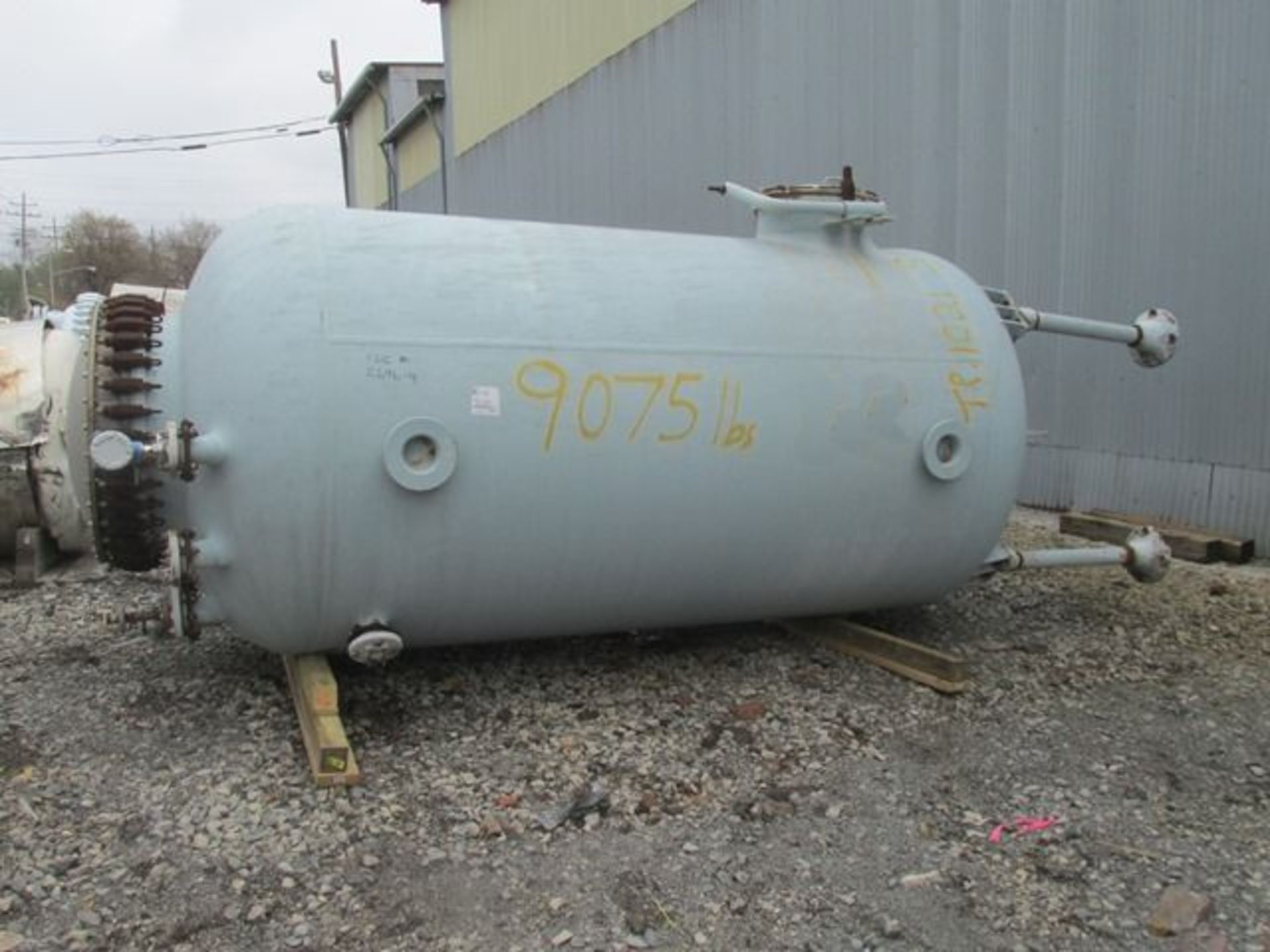 2500 gallon Pfaudler glass lined vertical Chemstore tank, approx. 6' diameter x 9'6" straight side