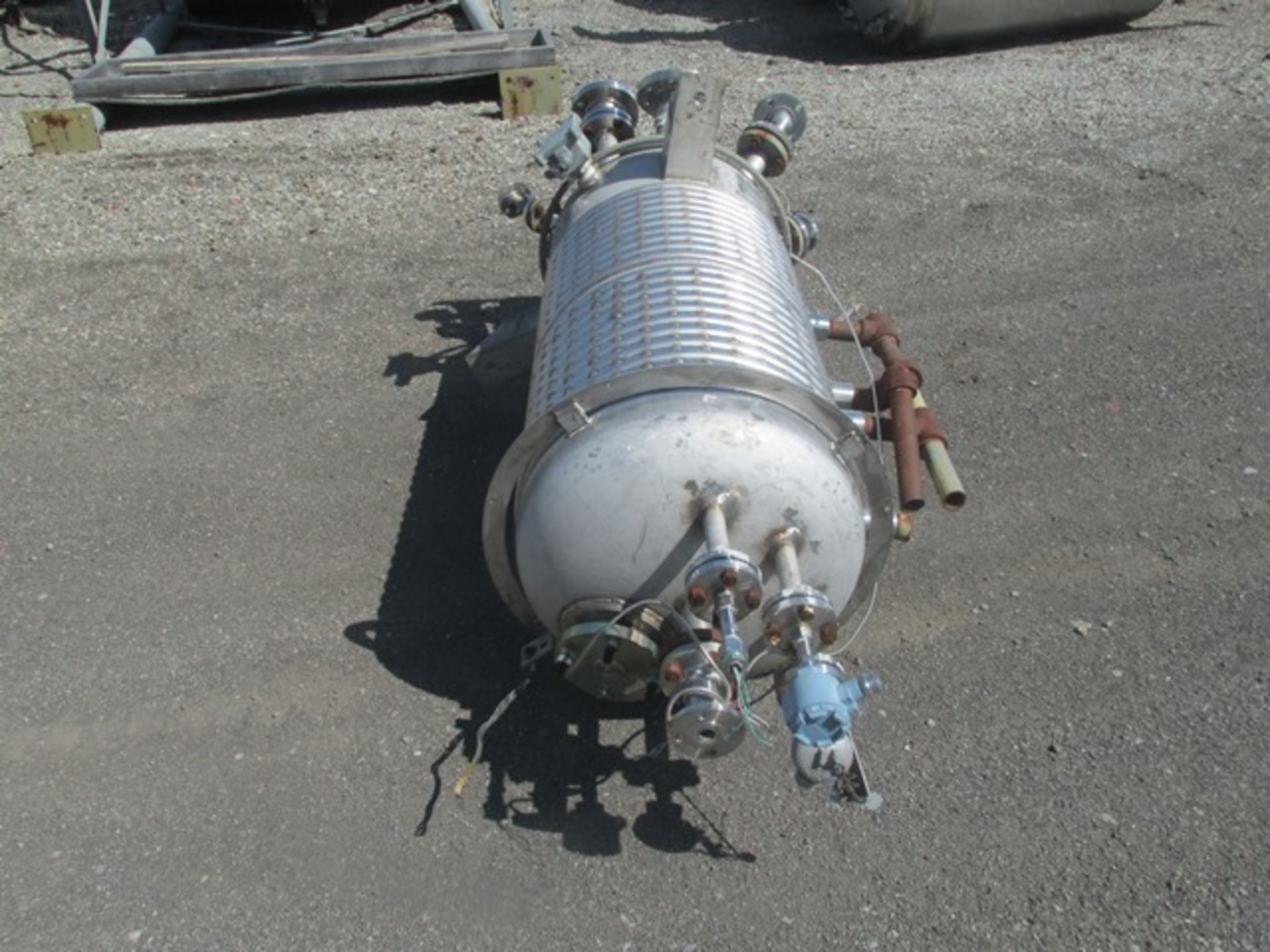 100 gallon Tolan reactor body, stainless steel construction,approx. 24" diameter x 48" straight side - Image 2 of 9