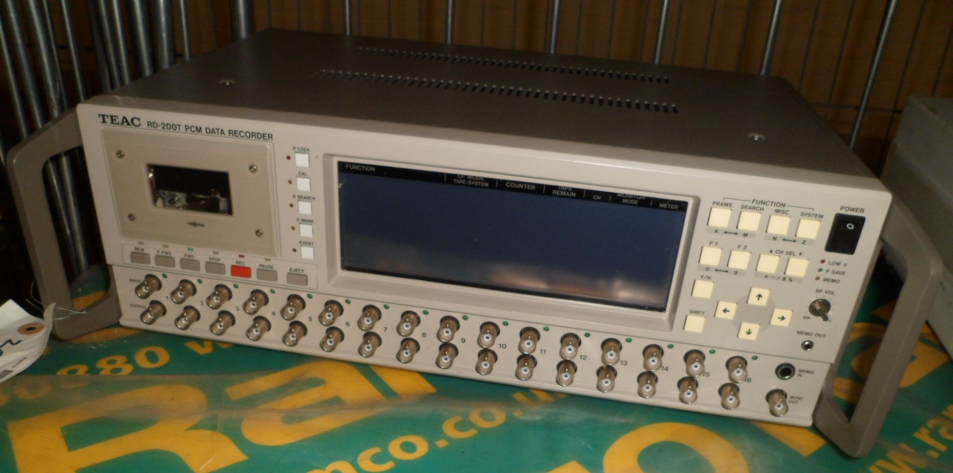 TEAC RD-200T PCM DATA Recorder