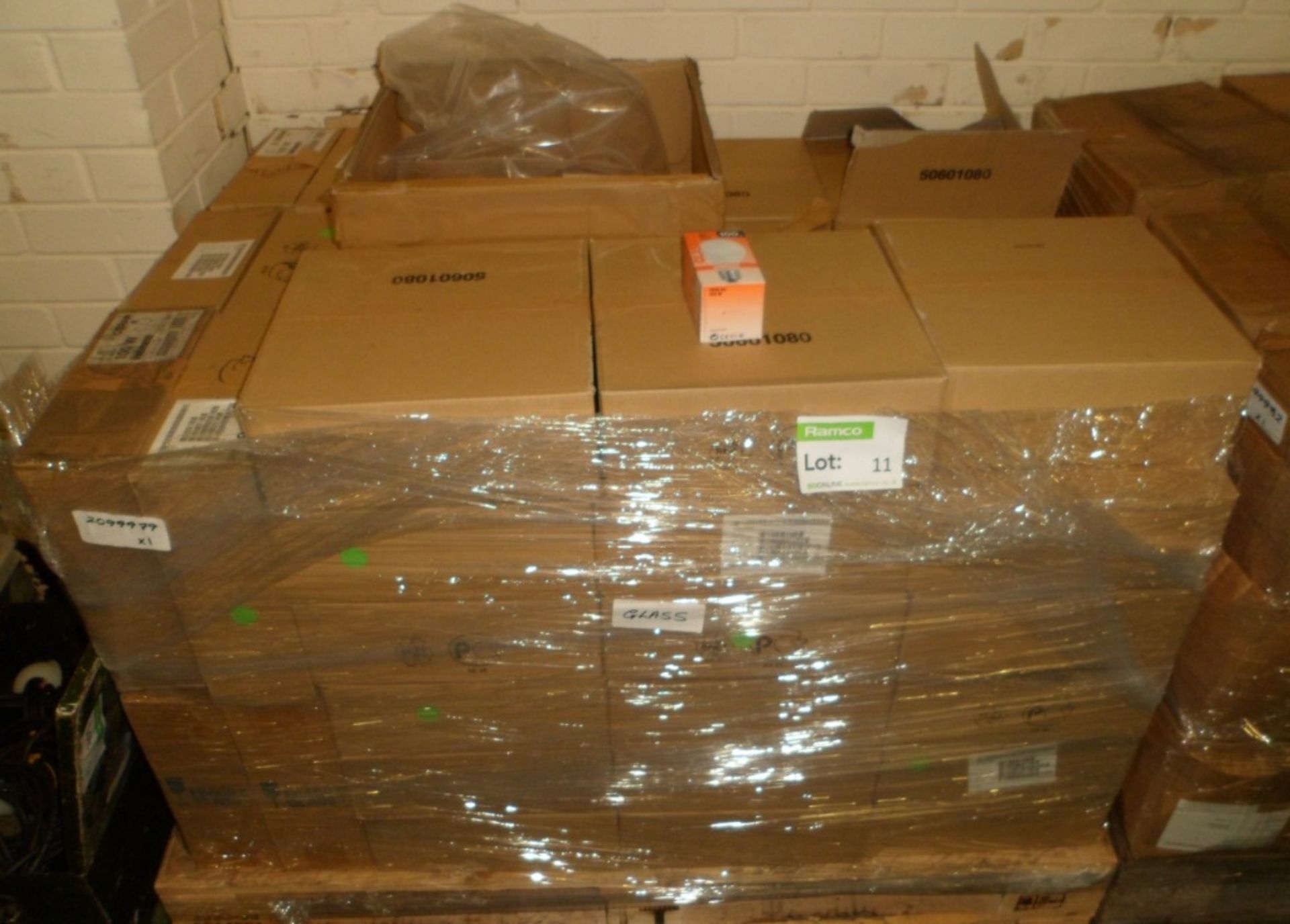 59x Boxes of Osram 100 W Bulbs