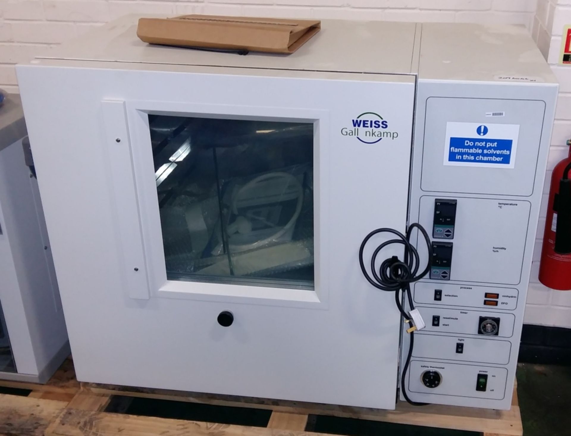 Weiss Gallenkamp FDC018 Environmental chamber - 230V - 13A - 2900W - 50hz - 1ph