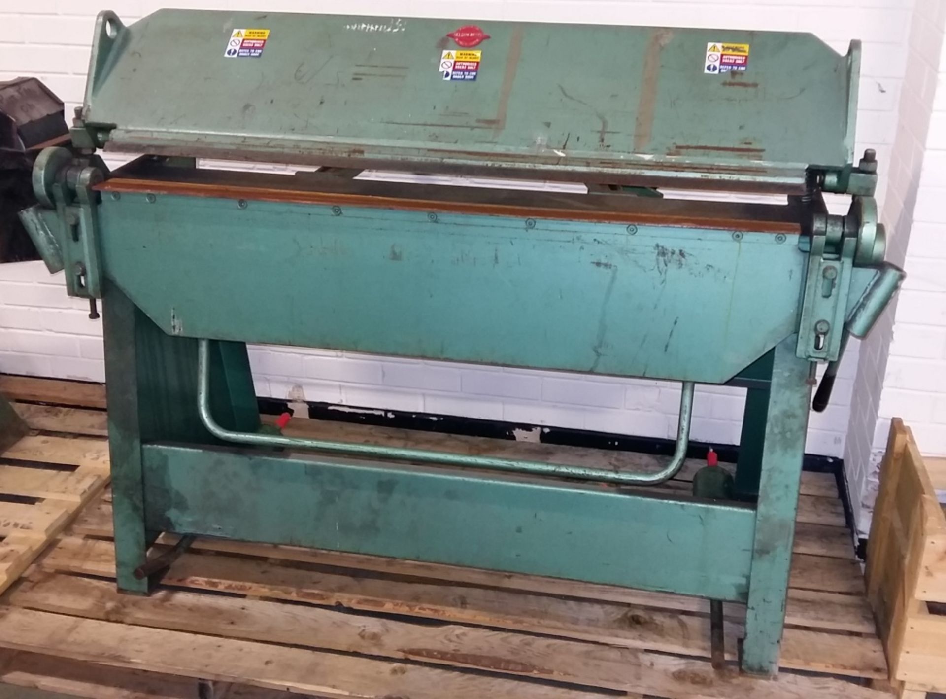 Selson Besco sheet metal folder